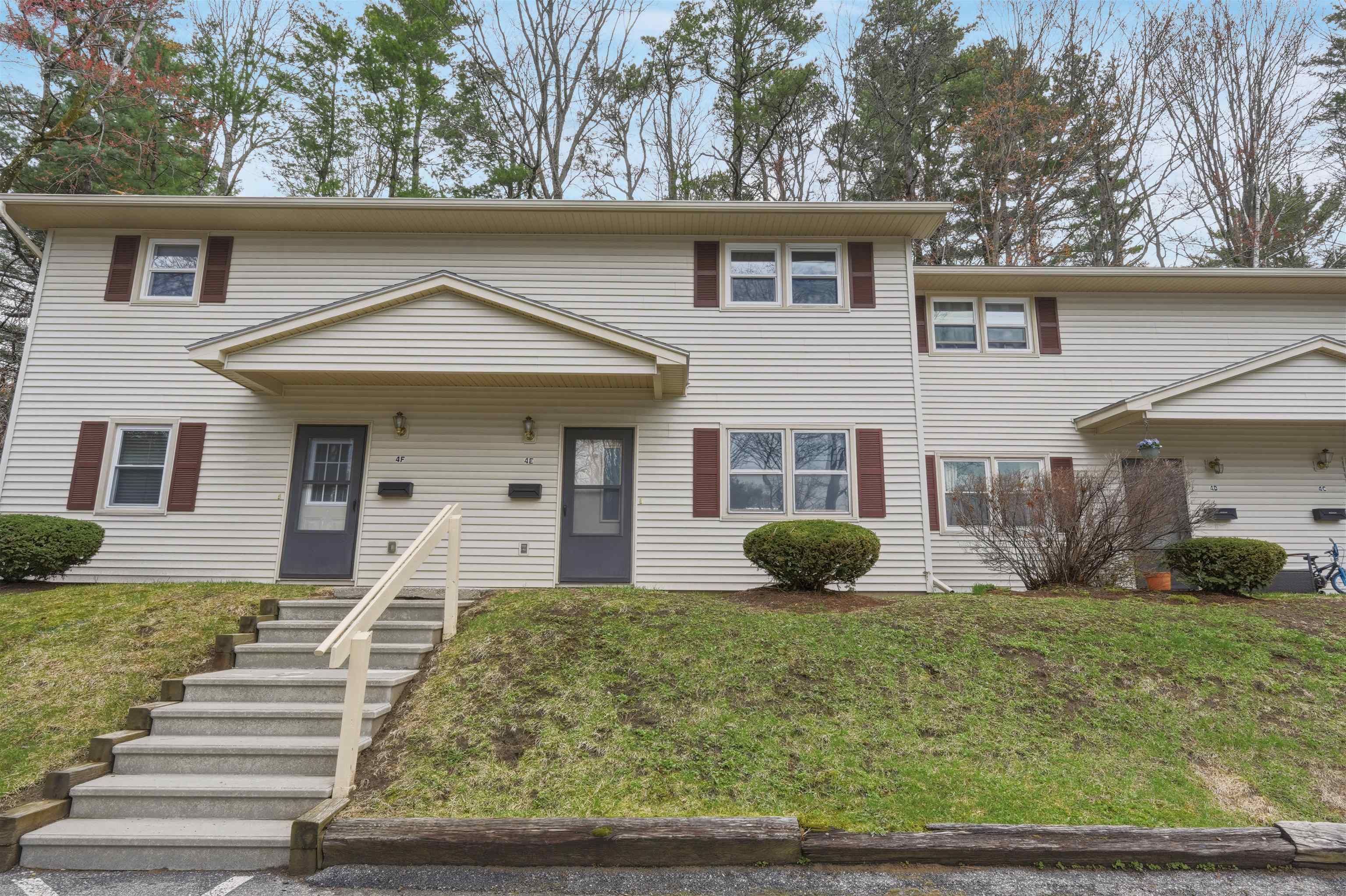 86 Pinecrest Drive Unit: 4E