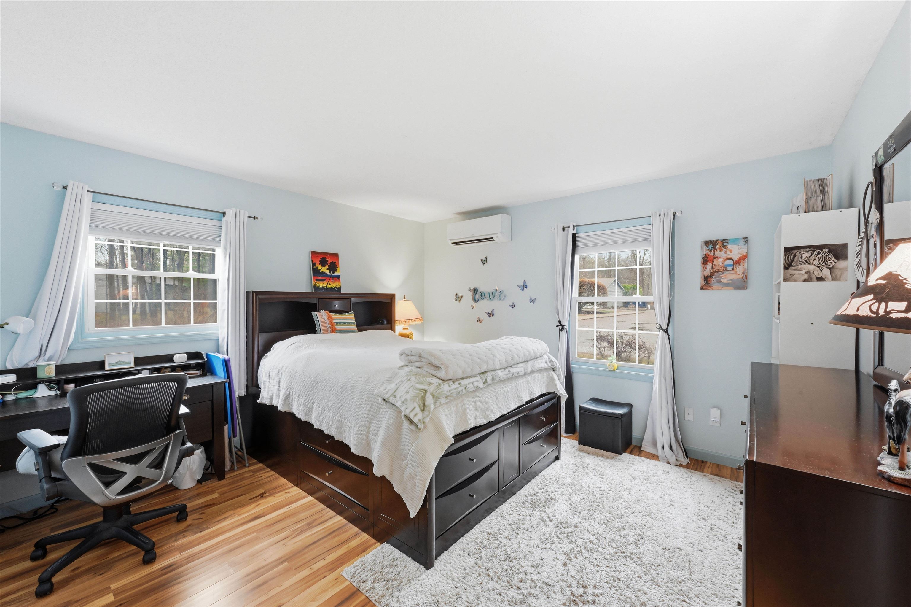 130 Pheasant Woods Unit: 100