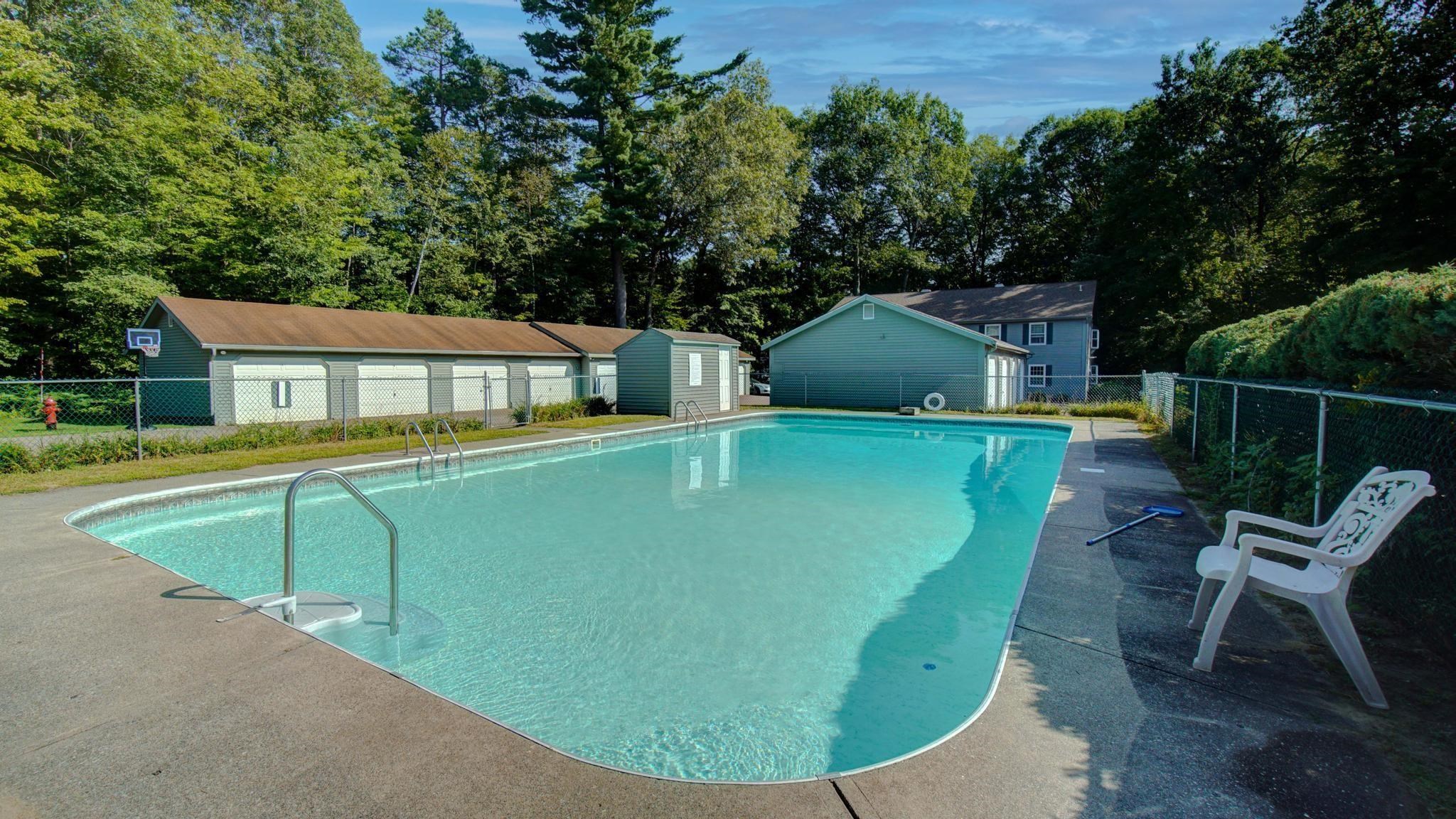 130 Pheasant Woods Unit: 100
