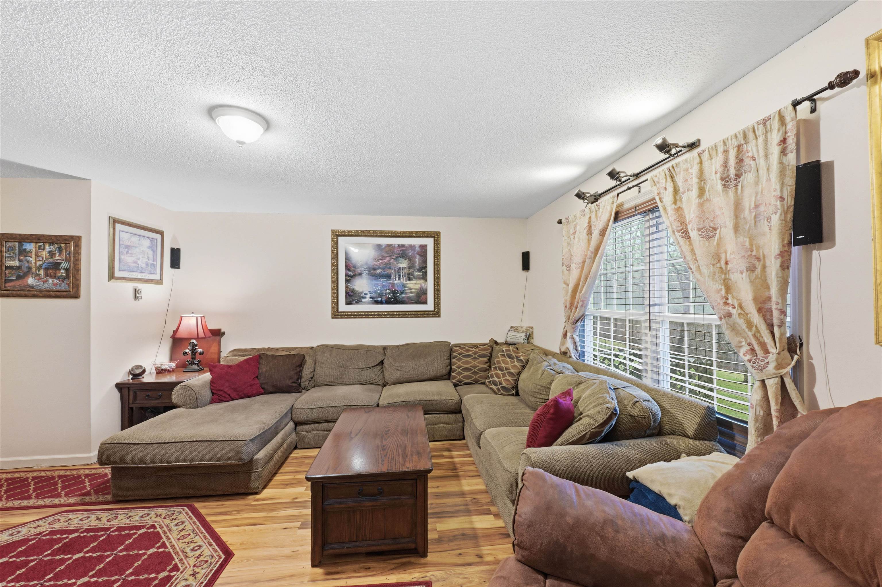 130 Pheasant Woods Unit: 100