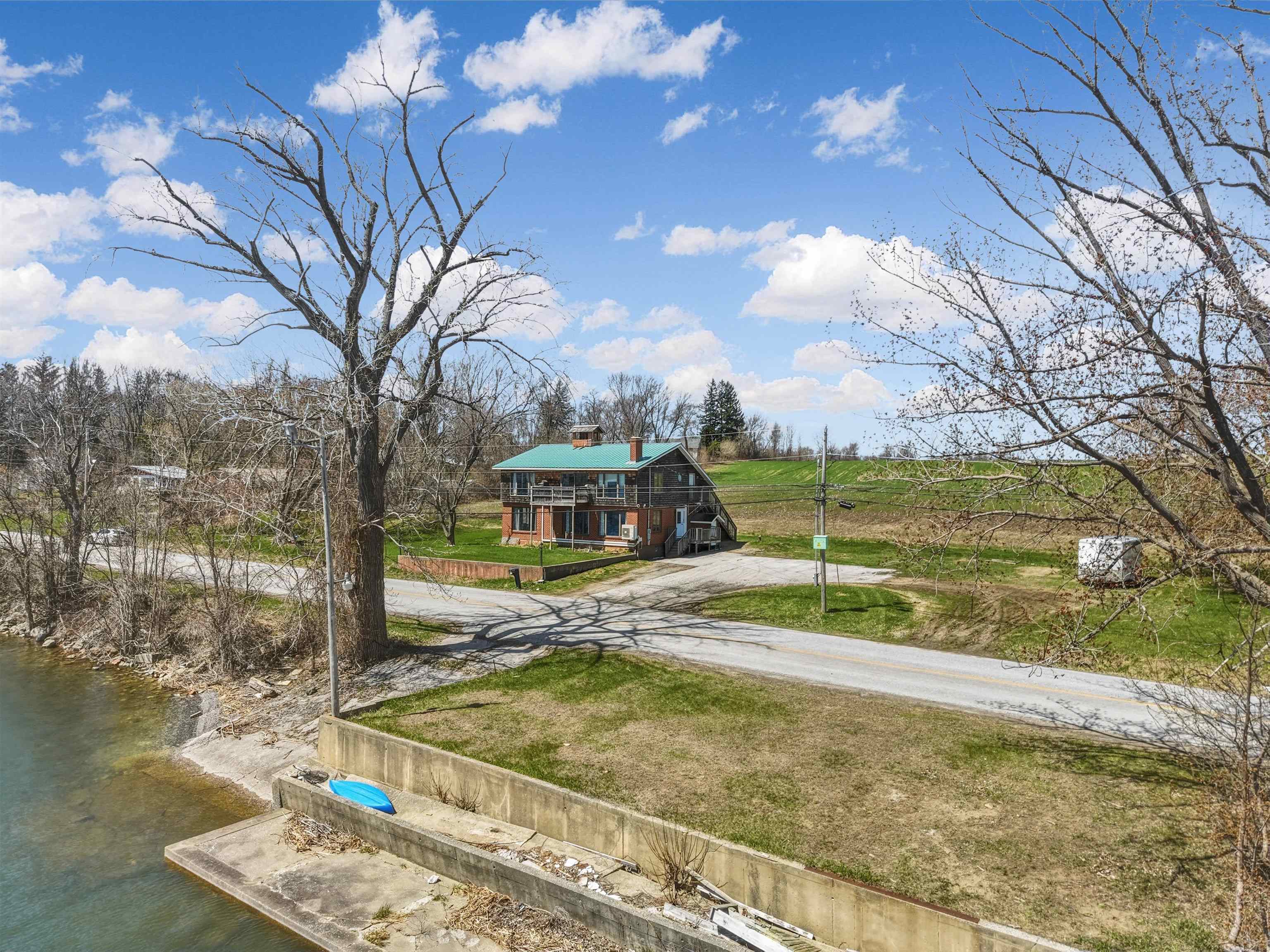 256 Hathaway Point Road