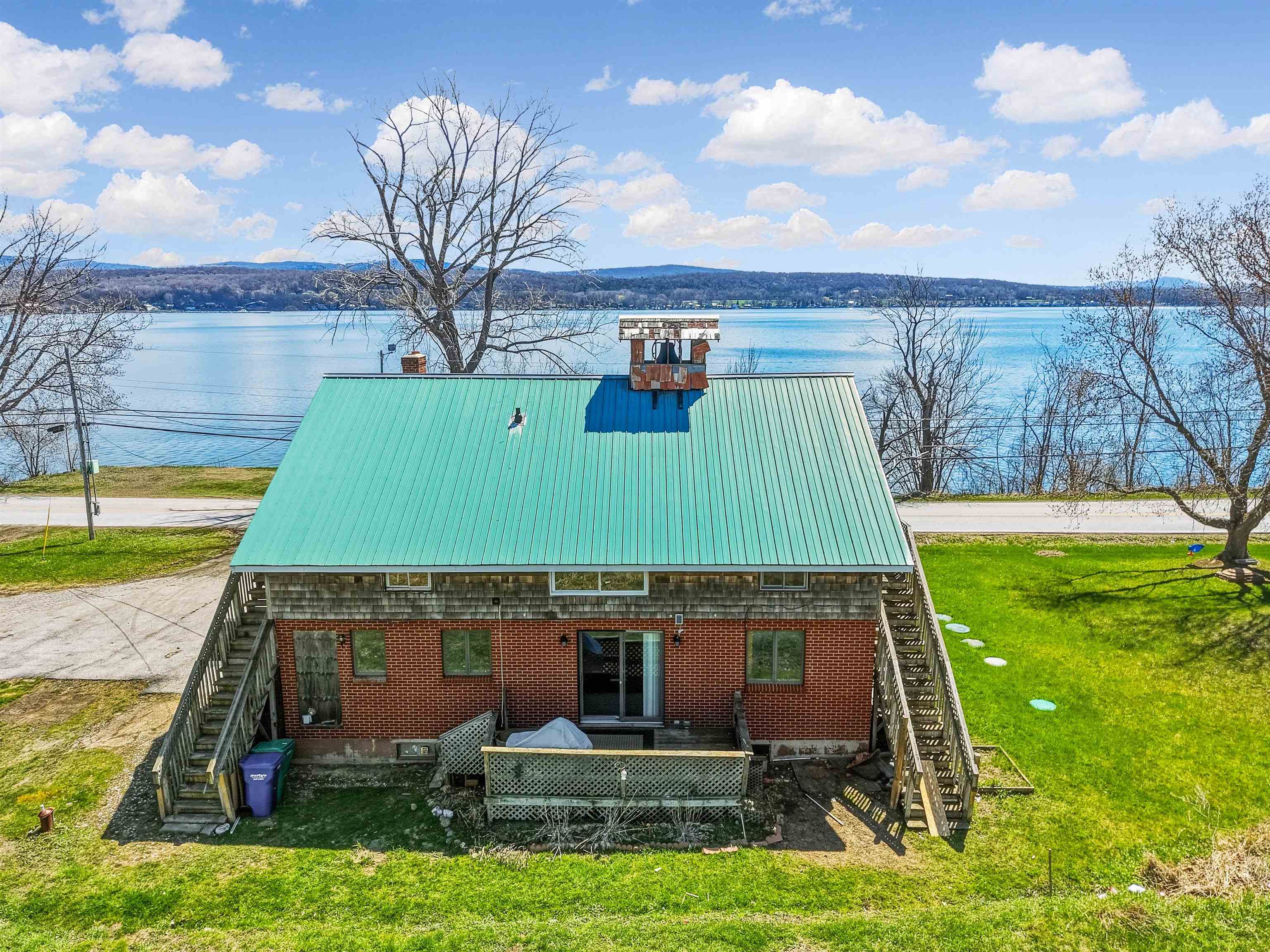 256 Hathaway Point Road