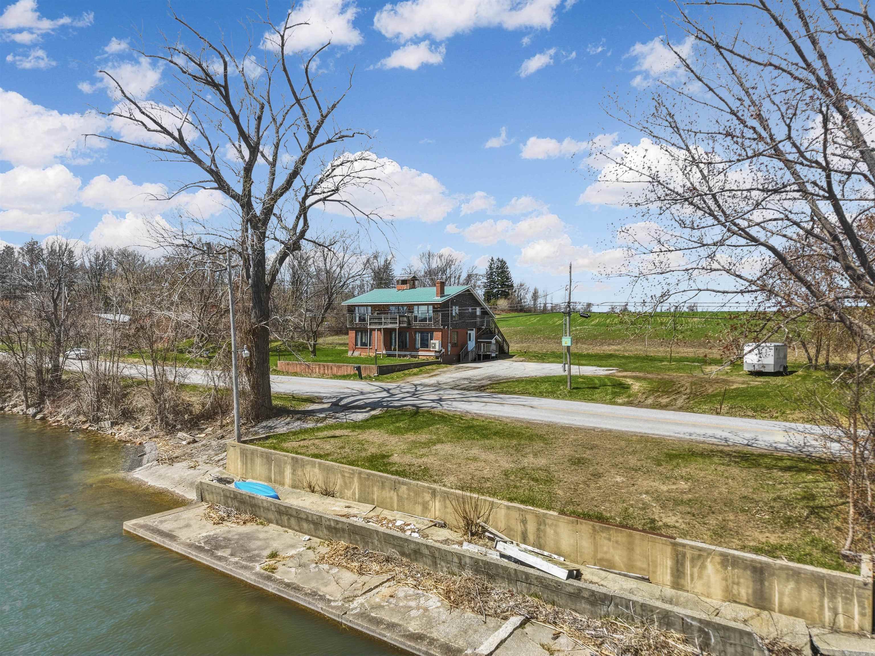 256 Hathaway Point Road