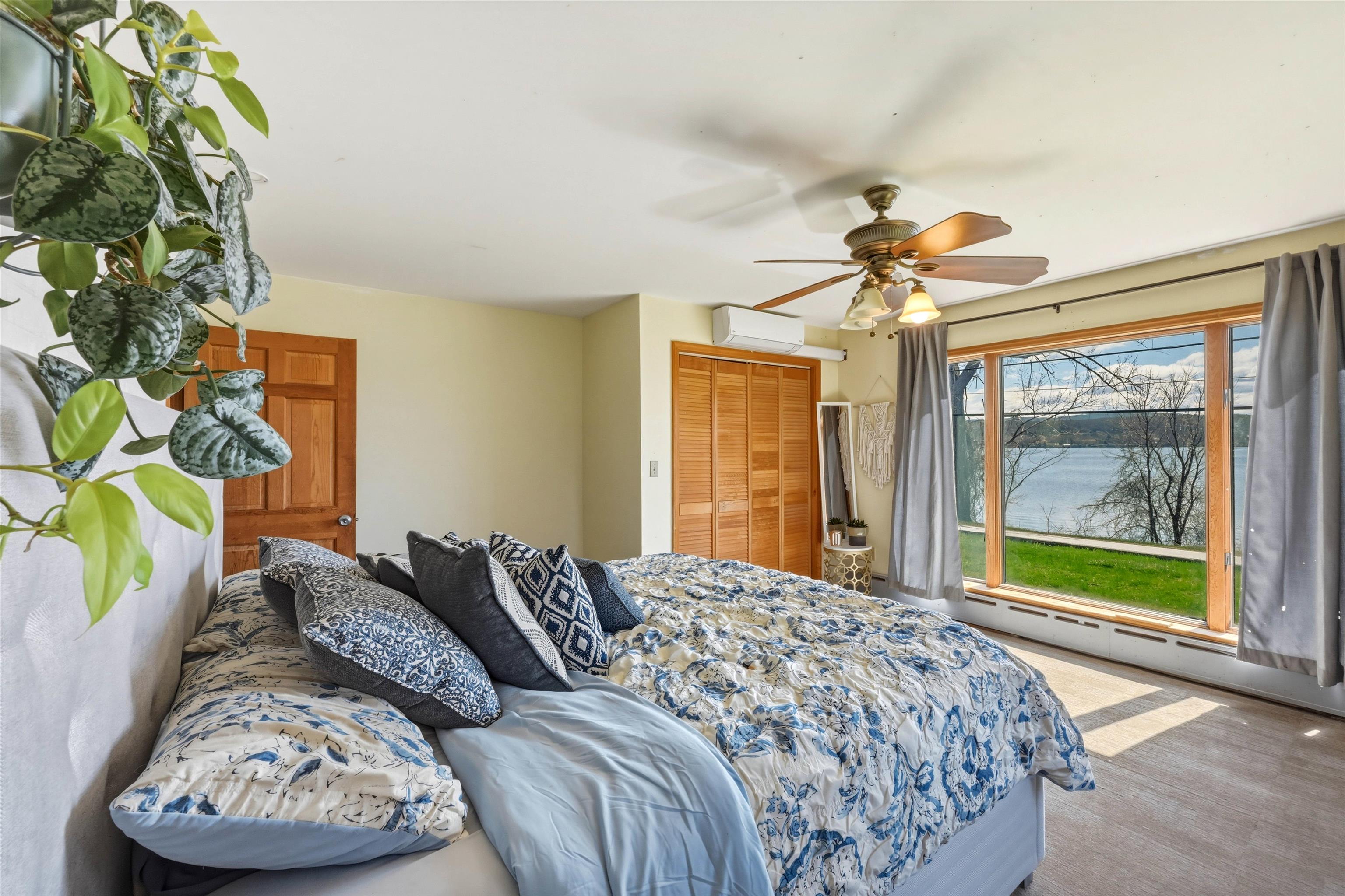 256 Hathaway Point Road