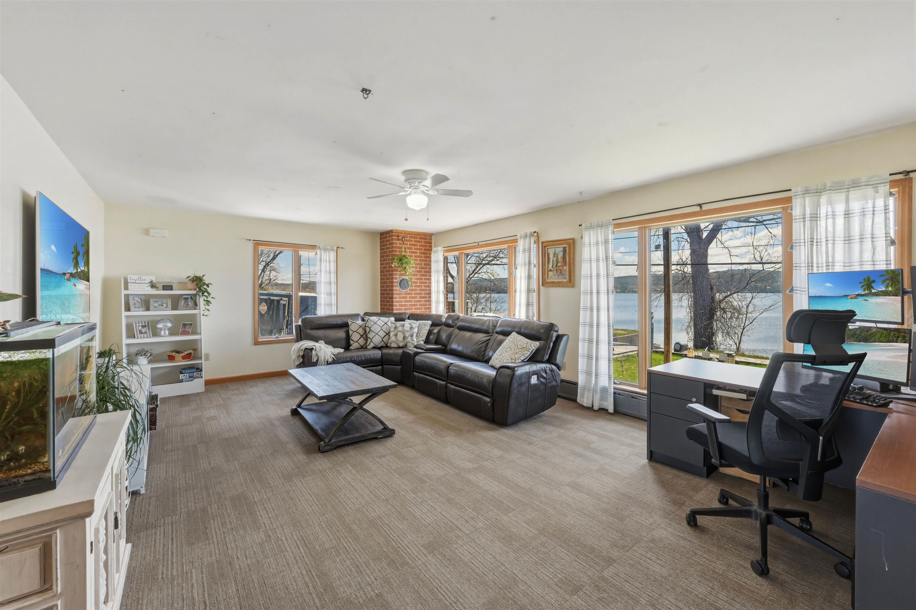 256 Hathaway Point Road