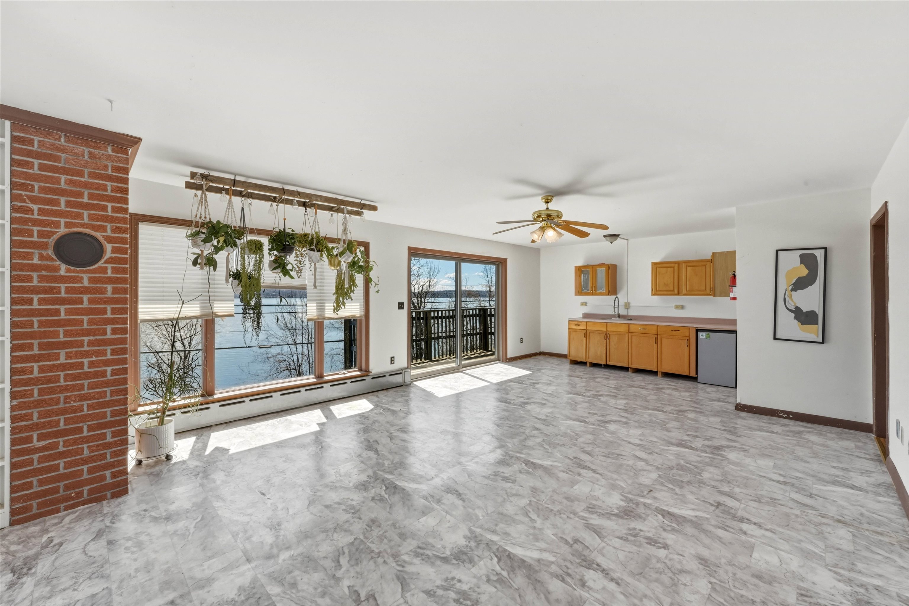 256 Hathaway Point Road