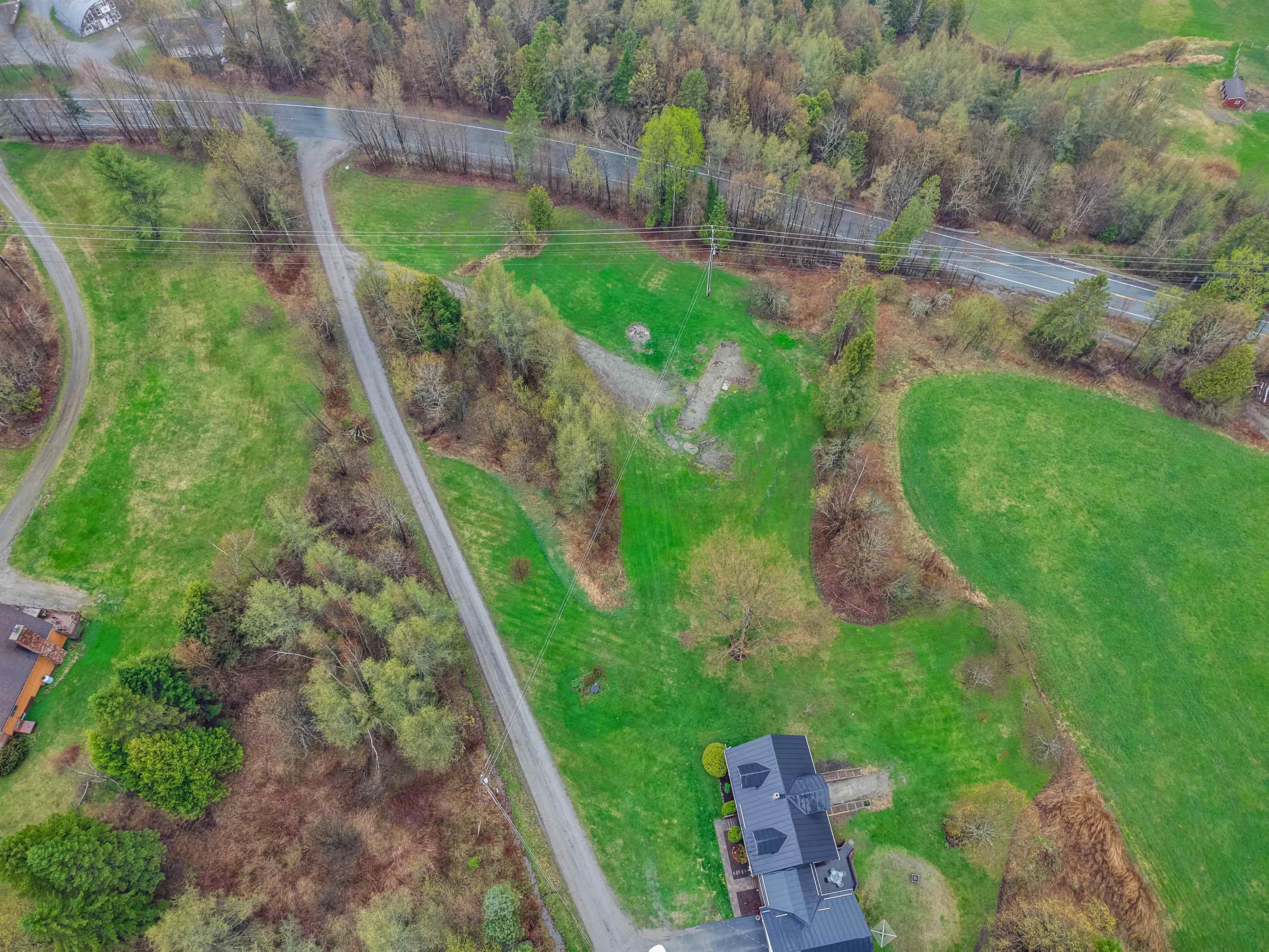 93 Carpenter Boulevard
