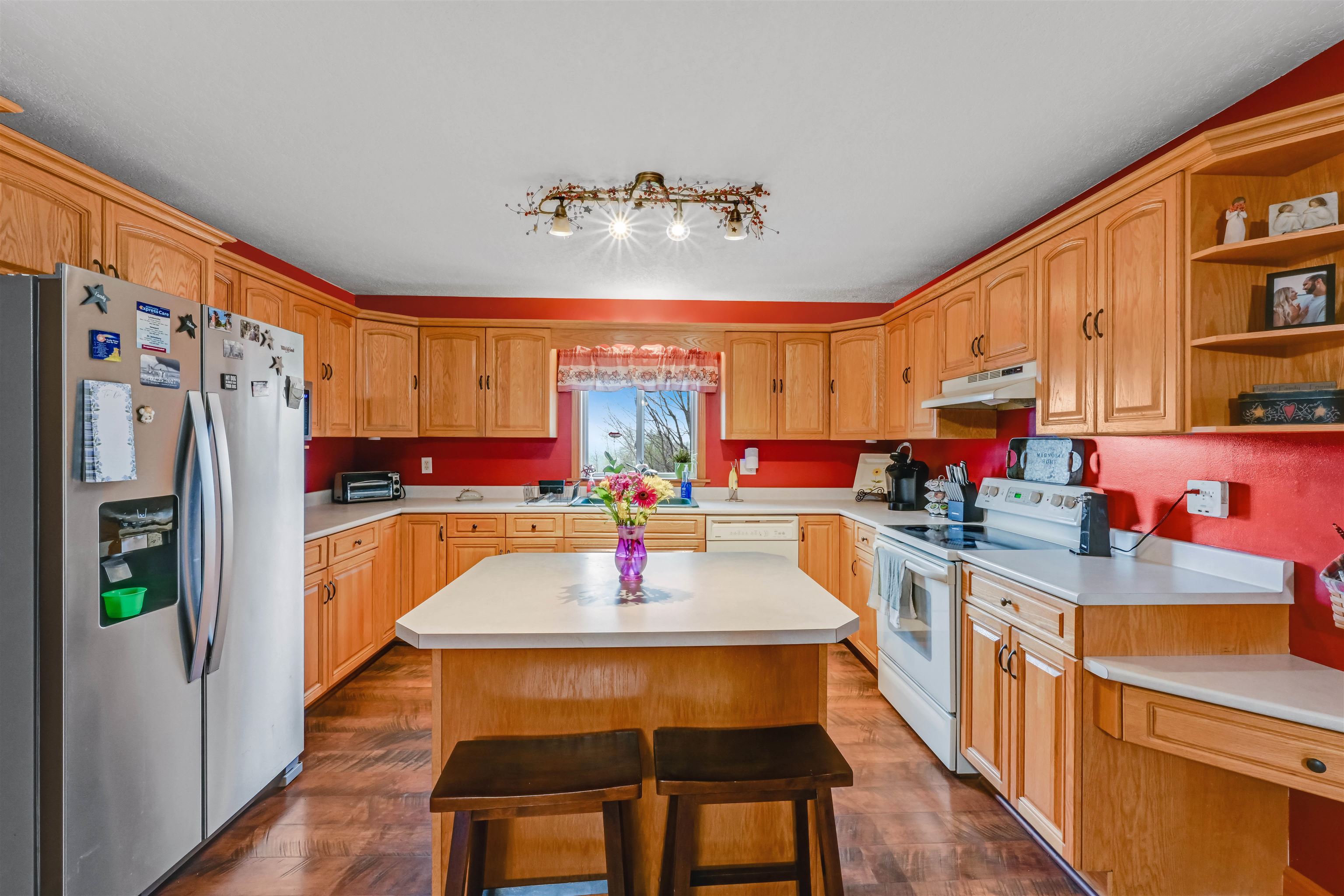 93 Carpenter Boulevard