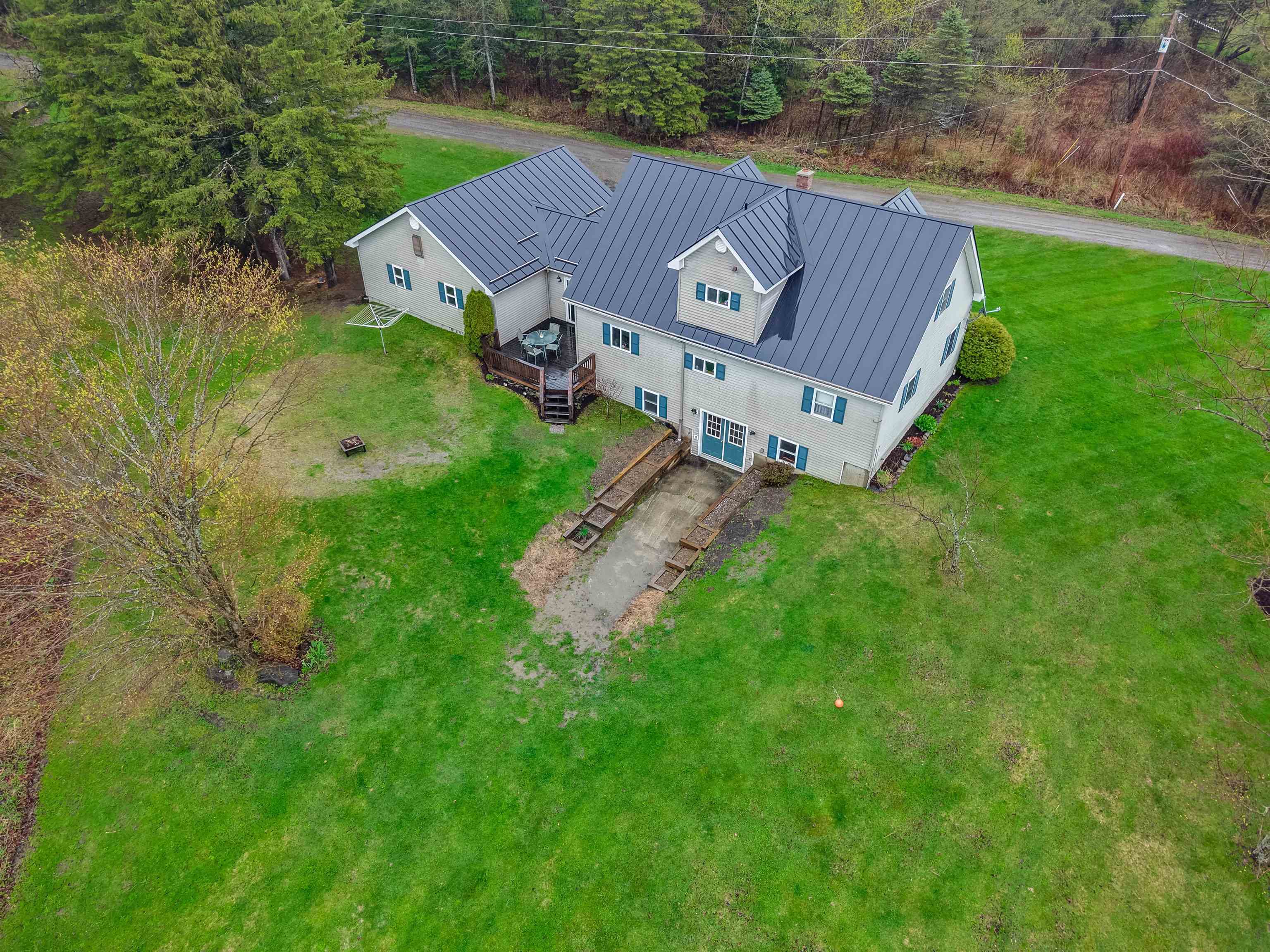 93 Carpenter Boulevard