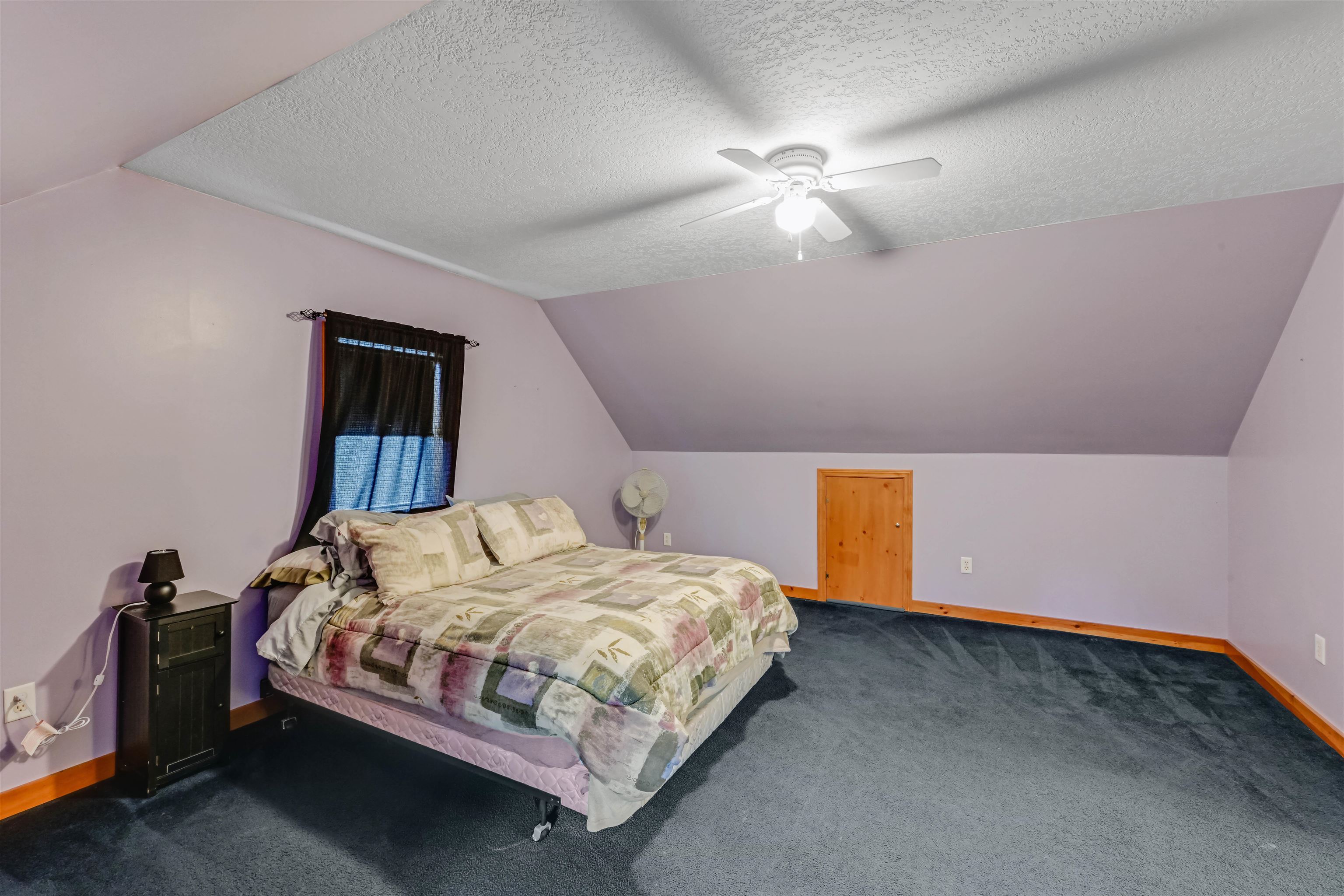 93 Carpenter Boulevard