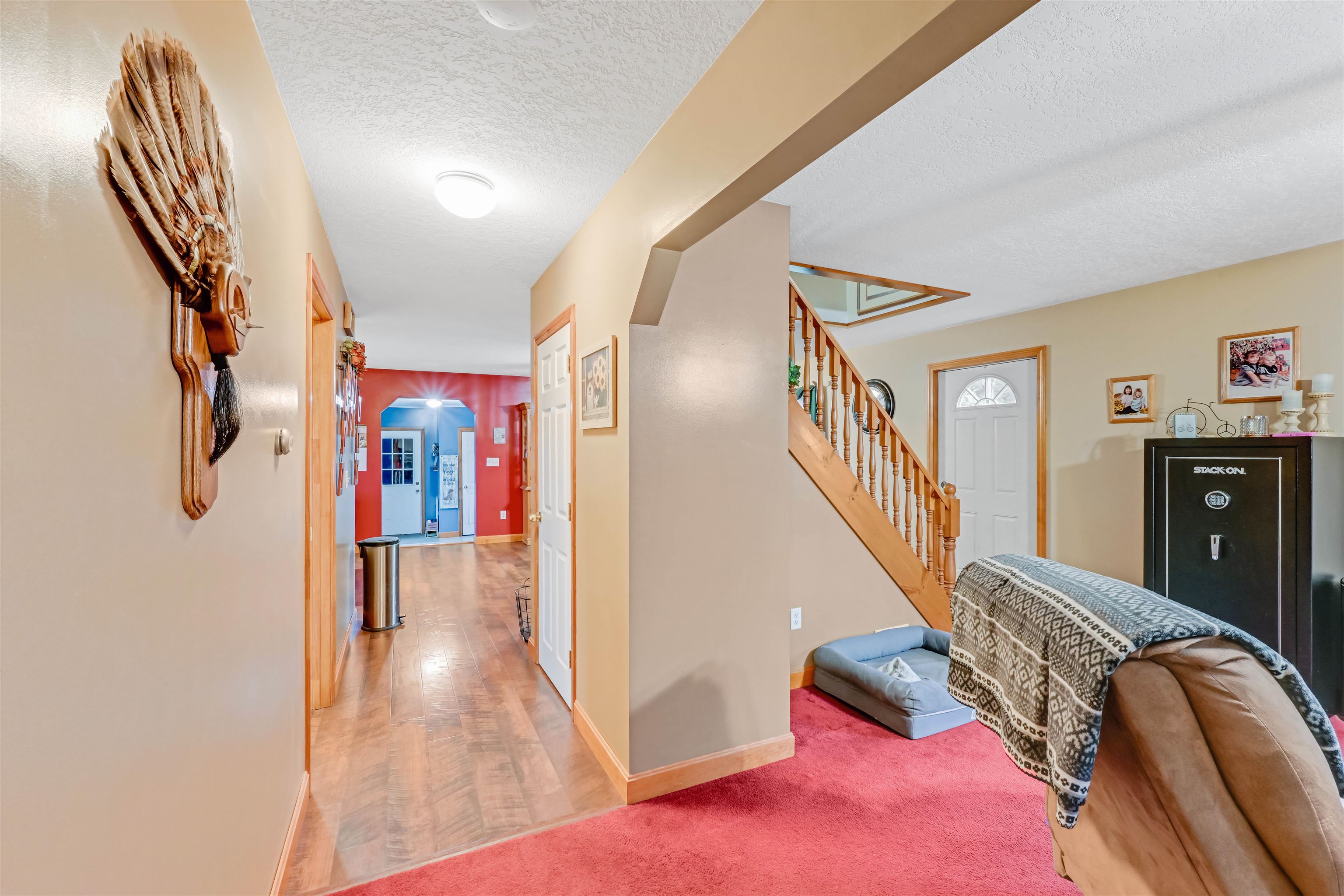 93 Carpenter Boulevard
