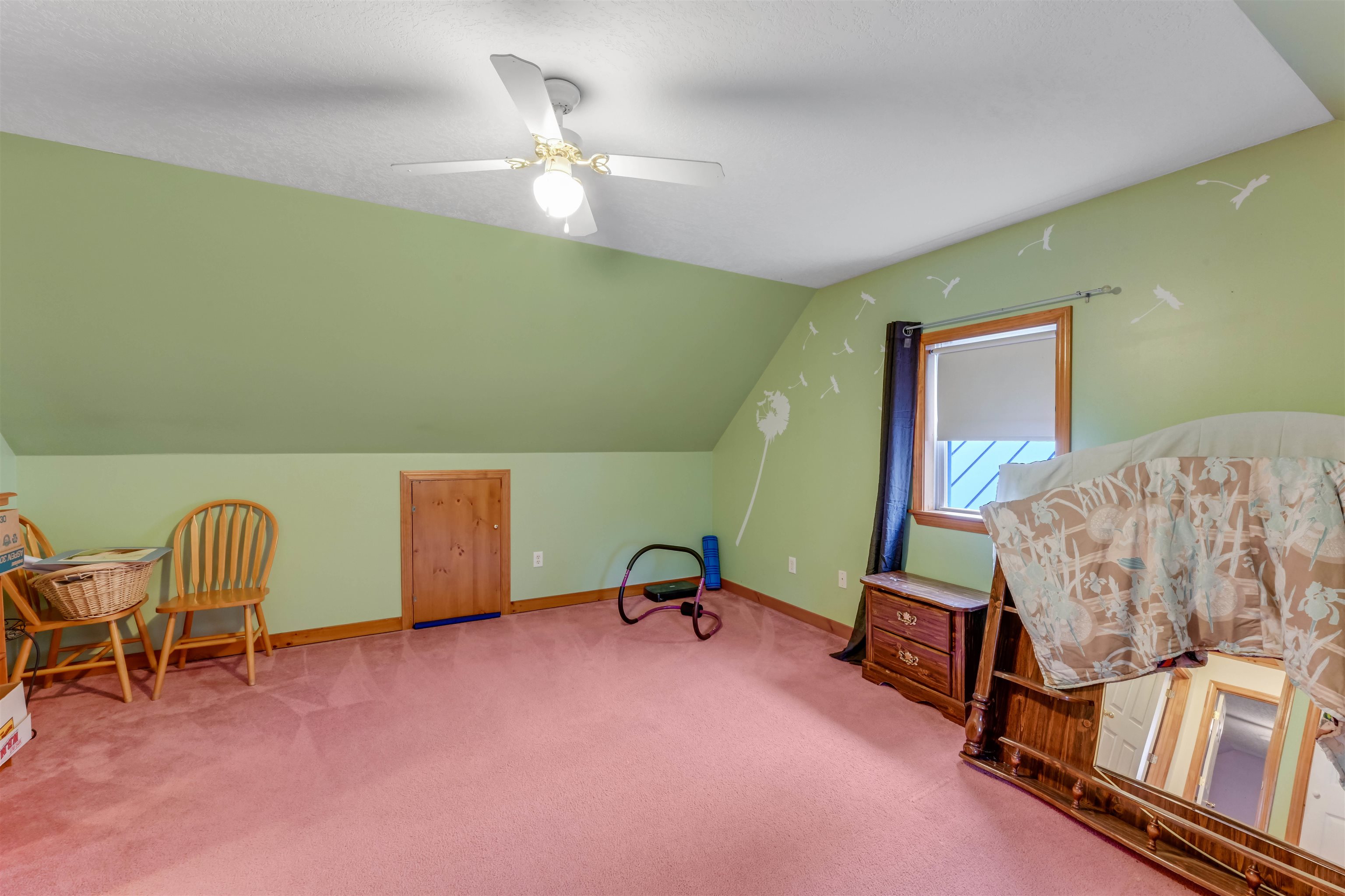 93 Carpenter Boulevard