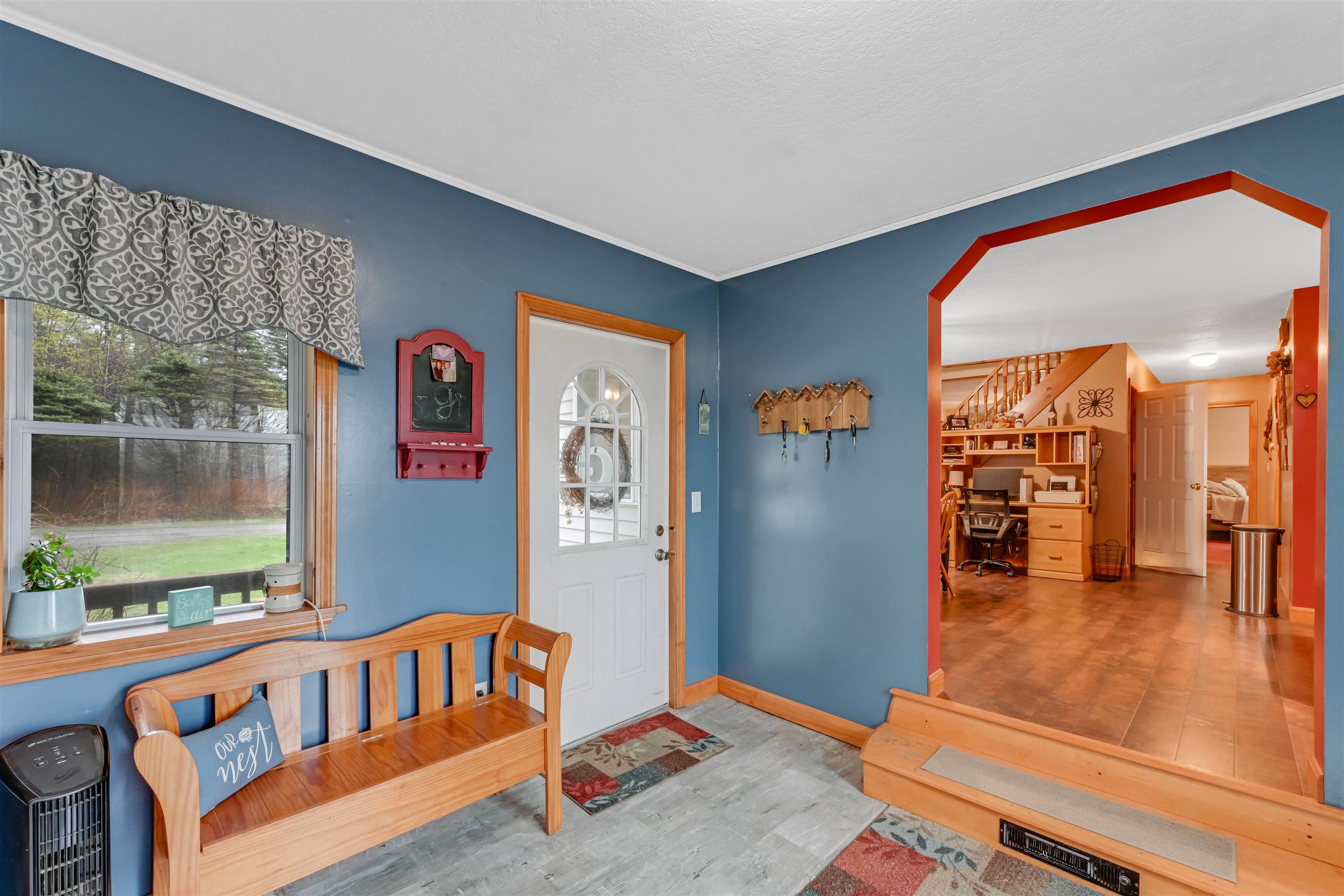93 Carpenter Boulevard