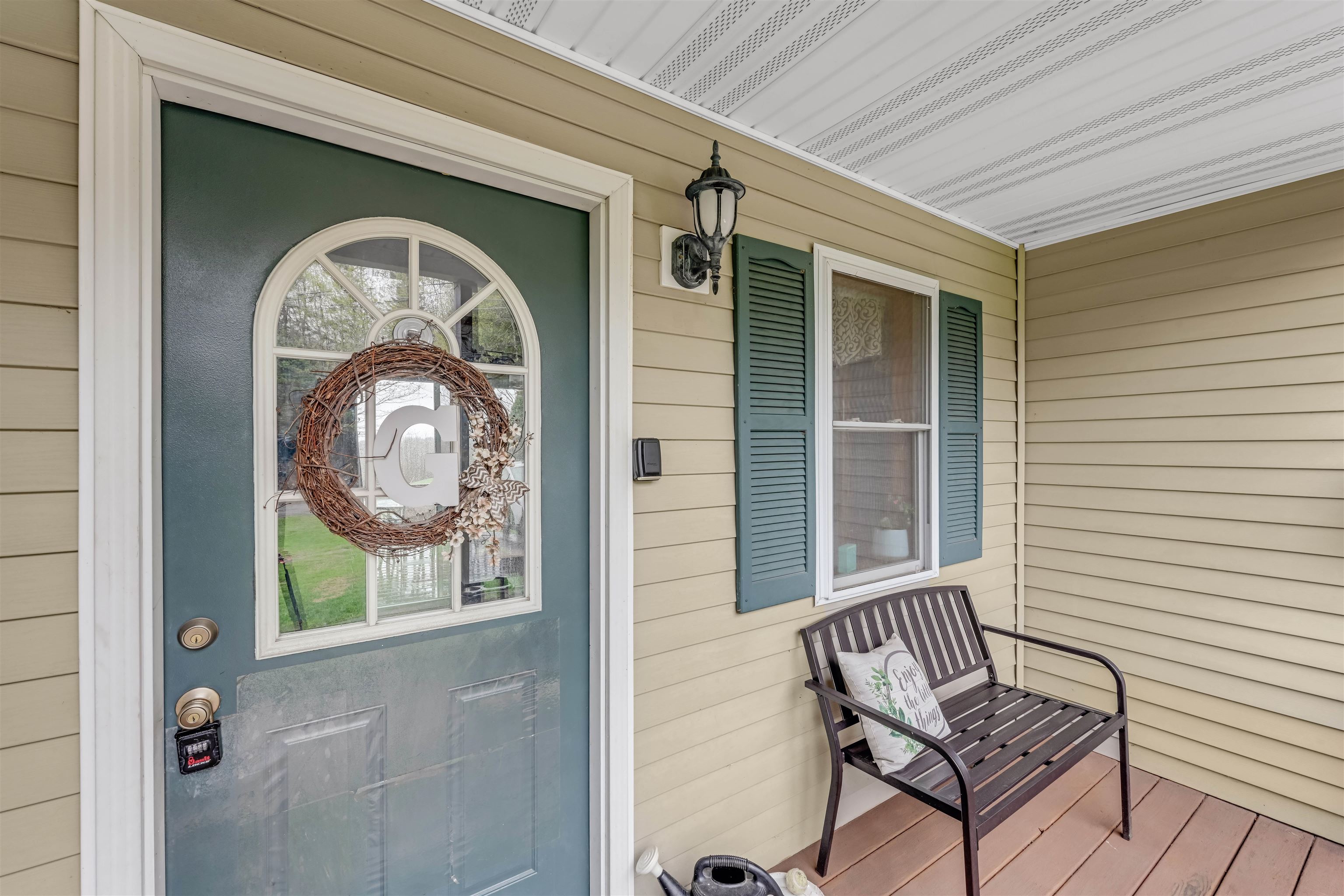 93 Carpenter Boulevard