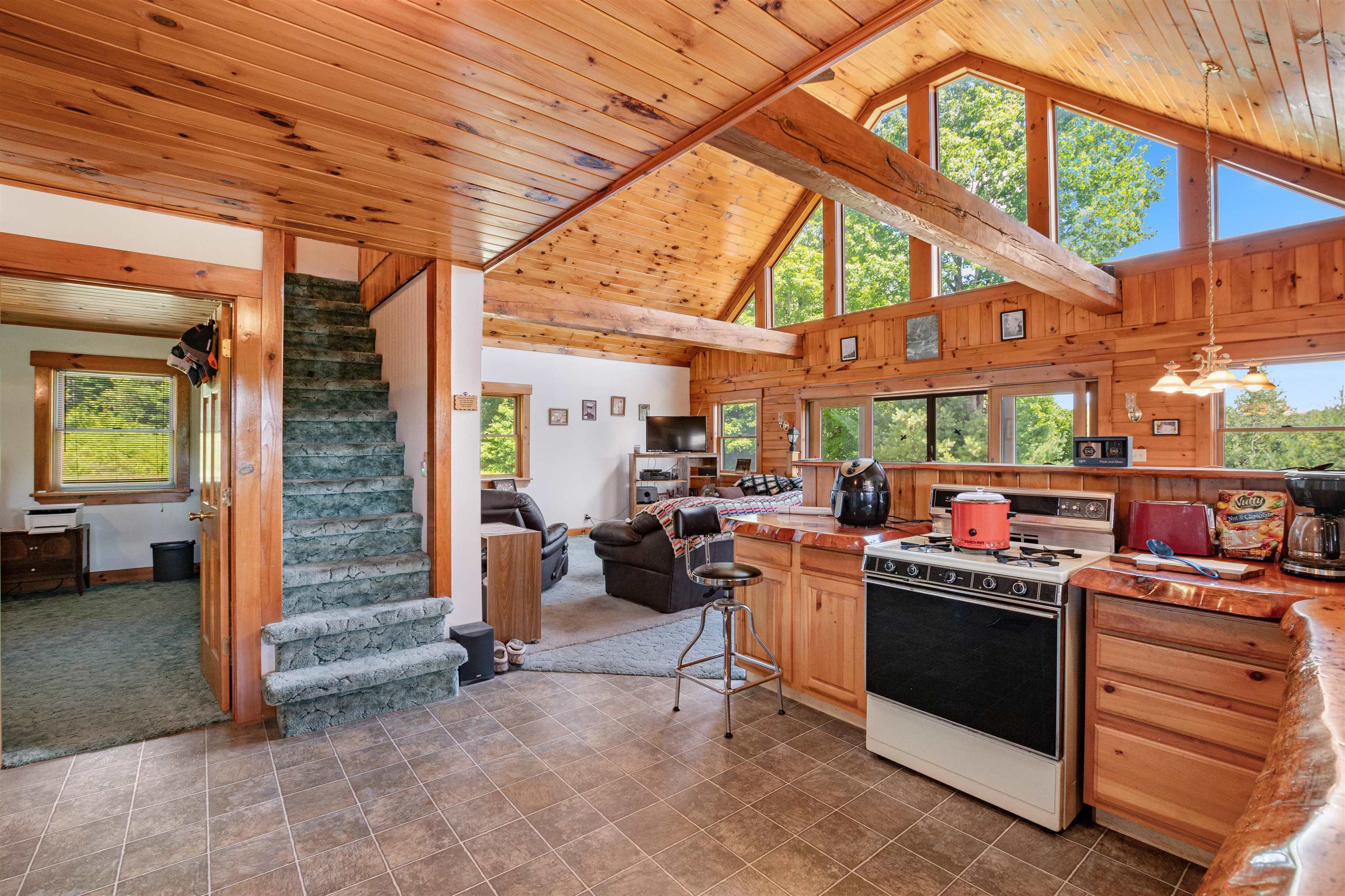 832 West Hill Road