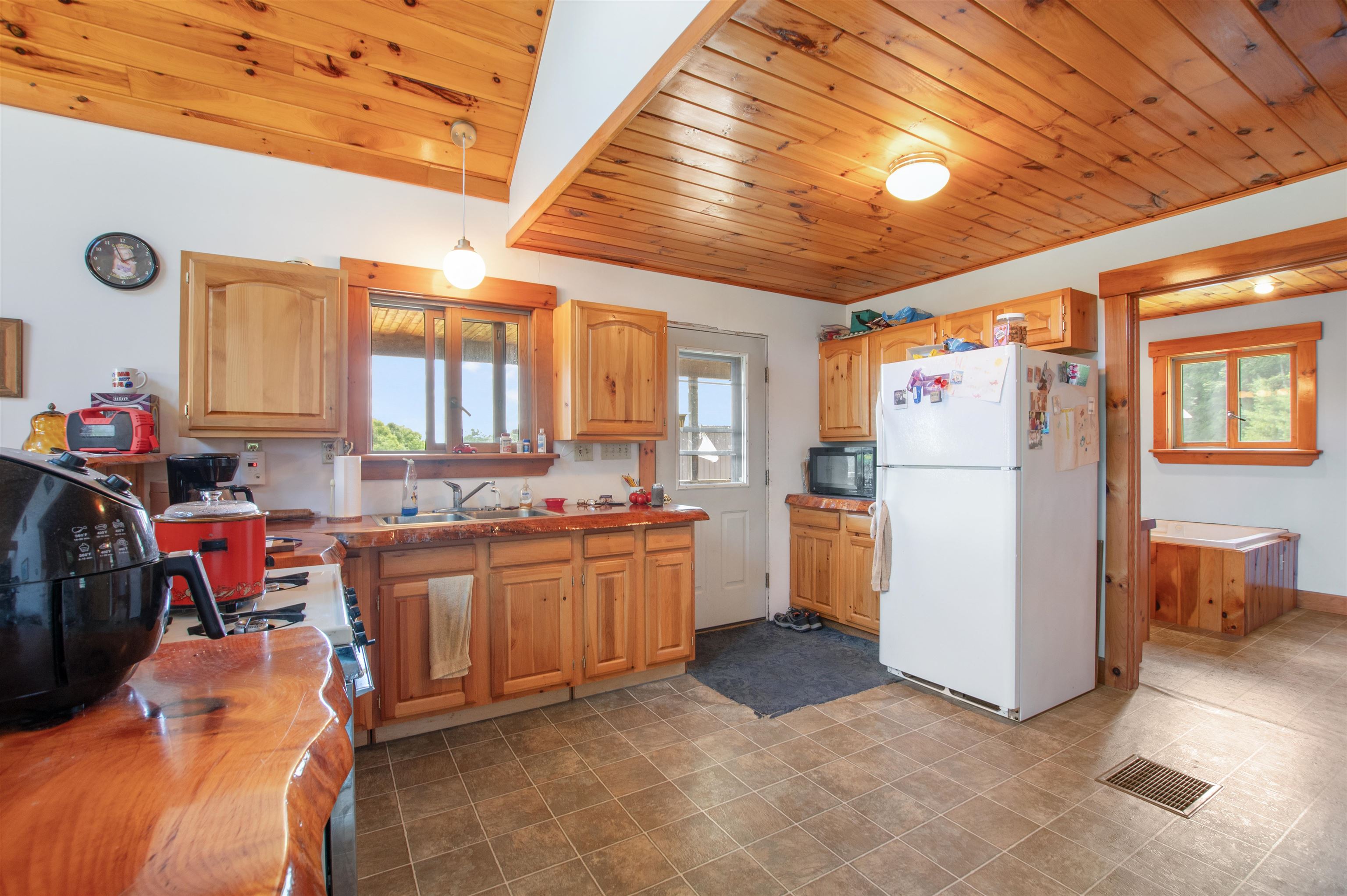 832 West Hill Road