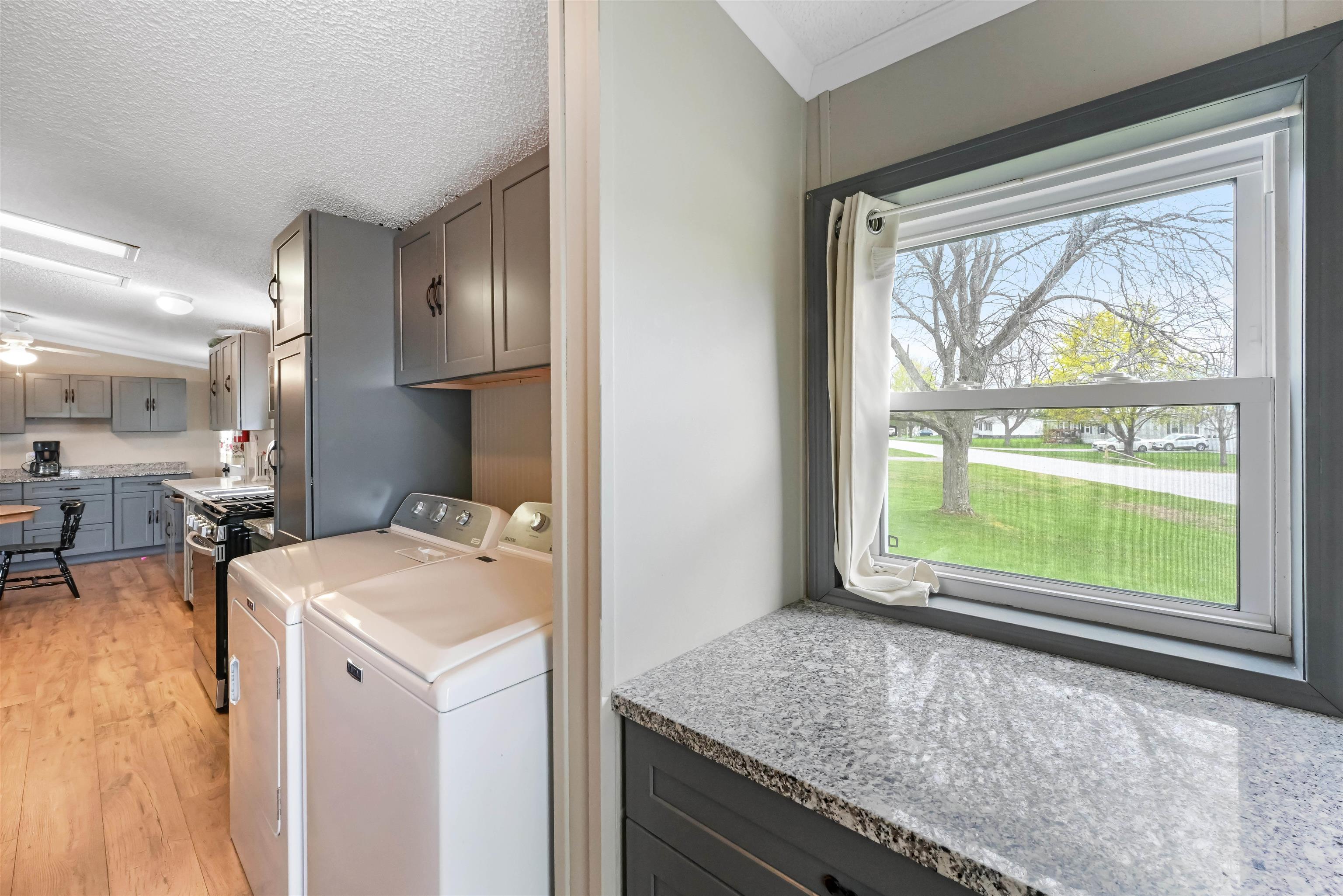 15 Marc Avenue