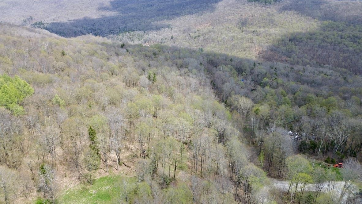 220 Middle Road
