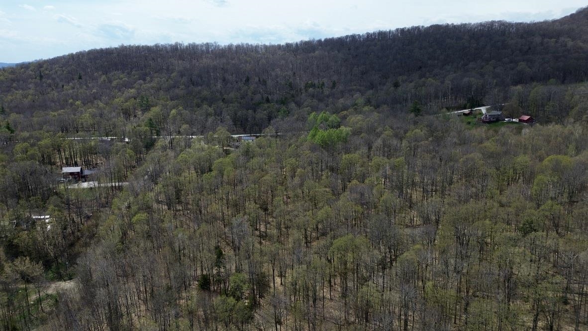 220 Middle Road