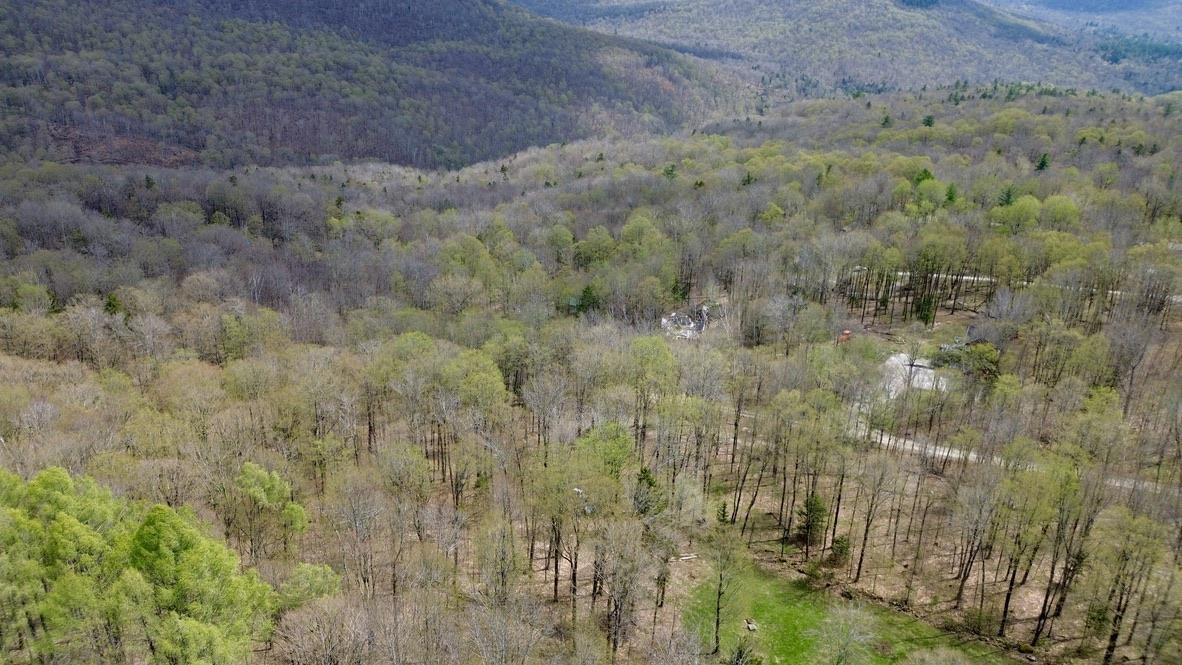 220 Middle Road