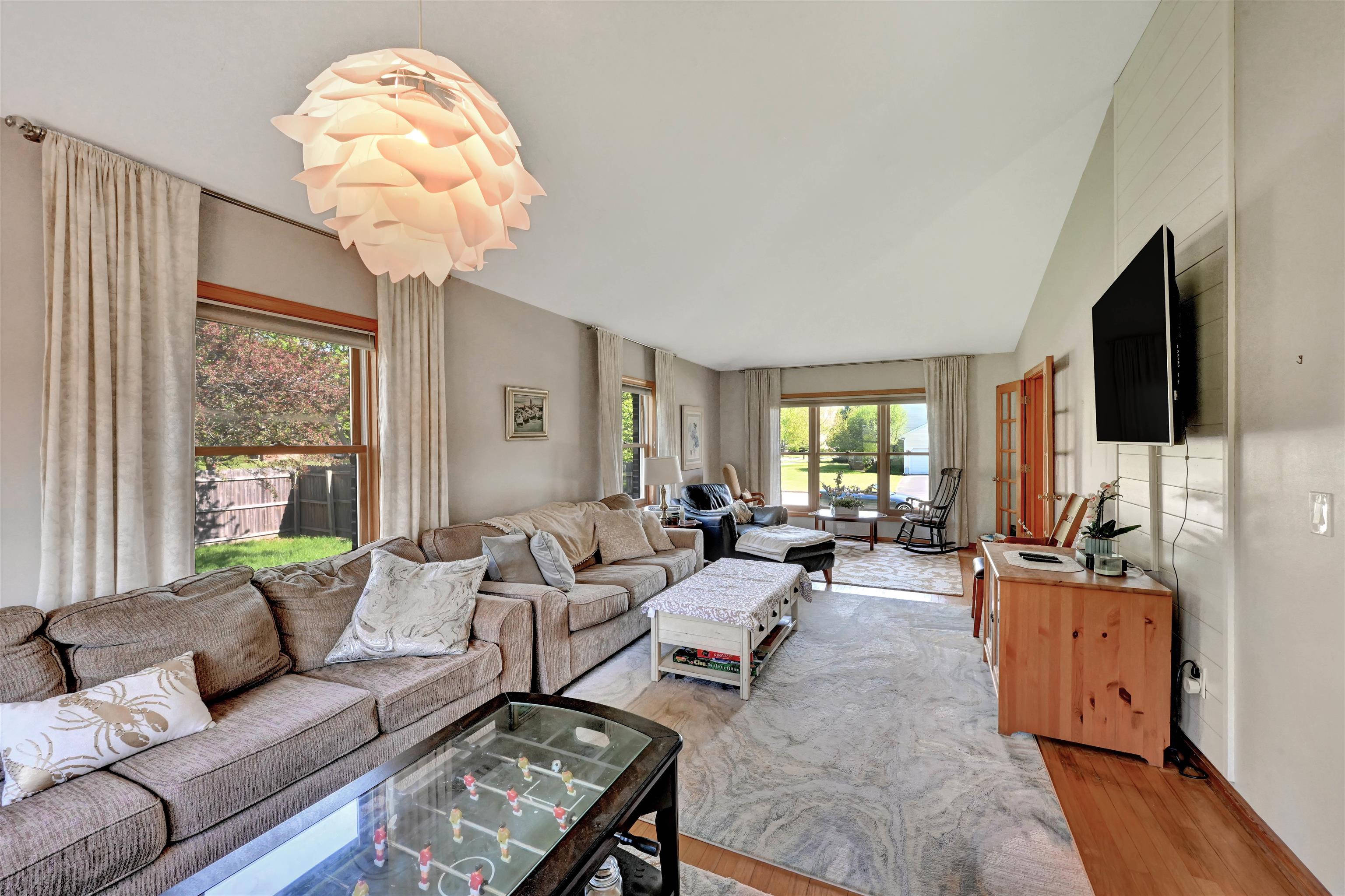 70 Moss Glen Lane