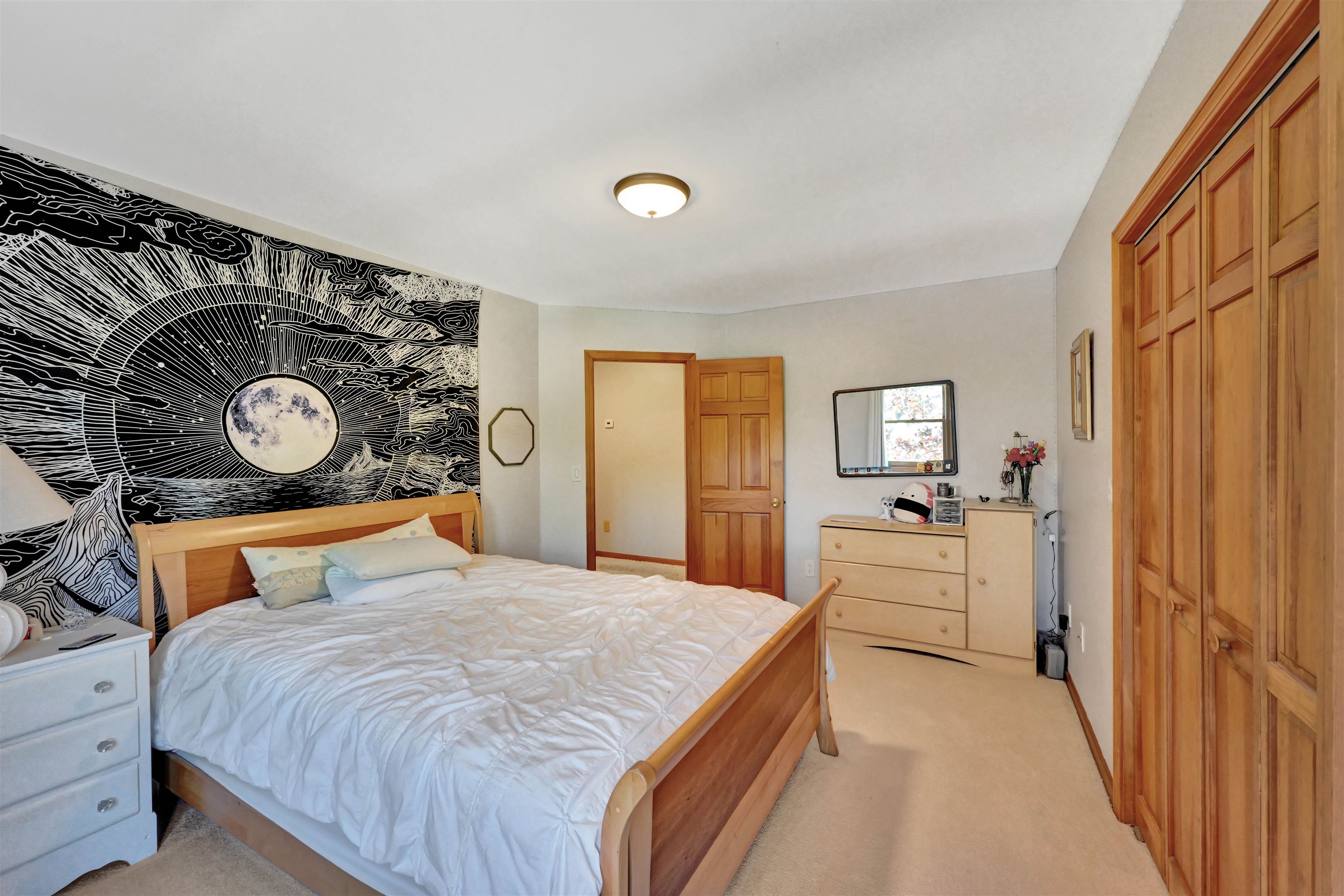70 Moss Glen Lane