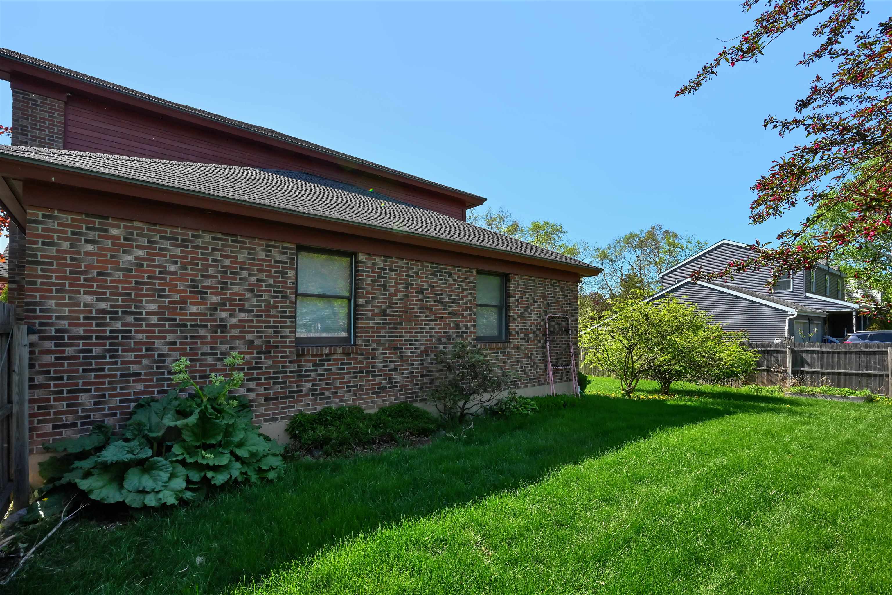70 Moss Glen Lane