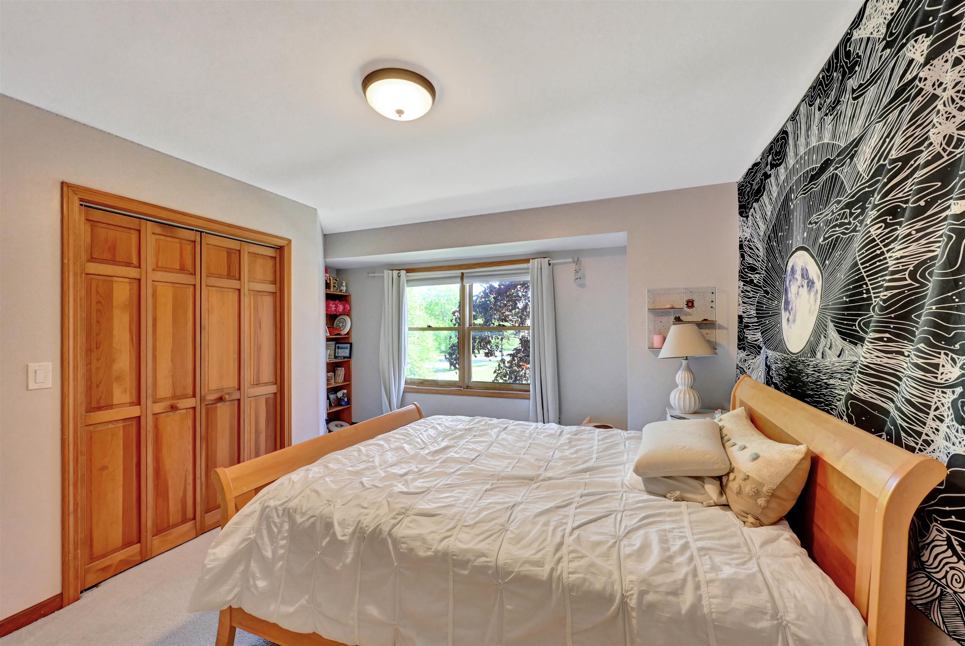 70 Moss Glen Lane