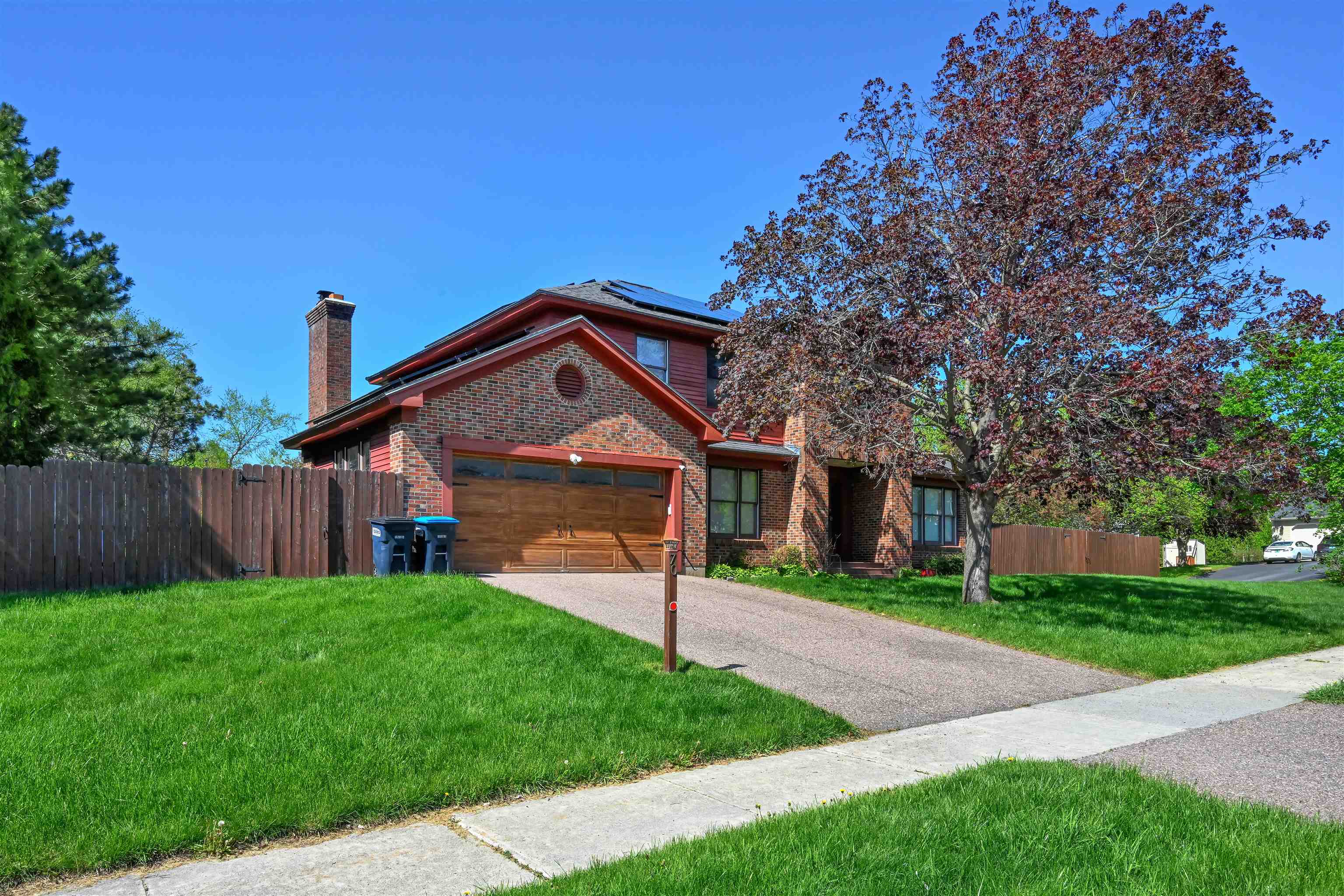 70 Moss Glen Lane