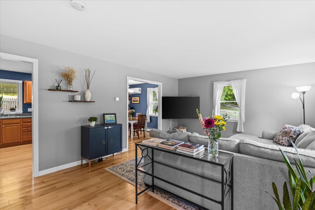 4 Greenbriar Drive