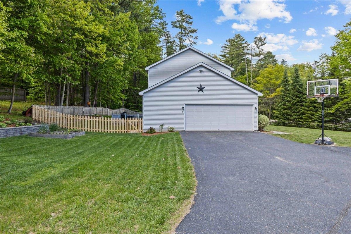 4 Greenbriar Drive