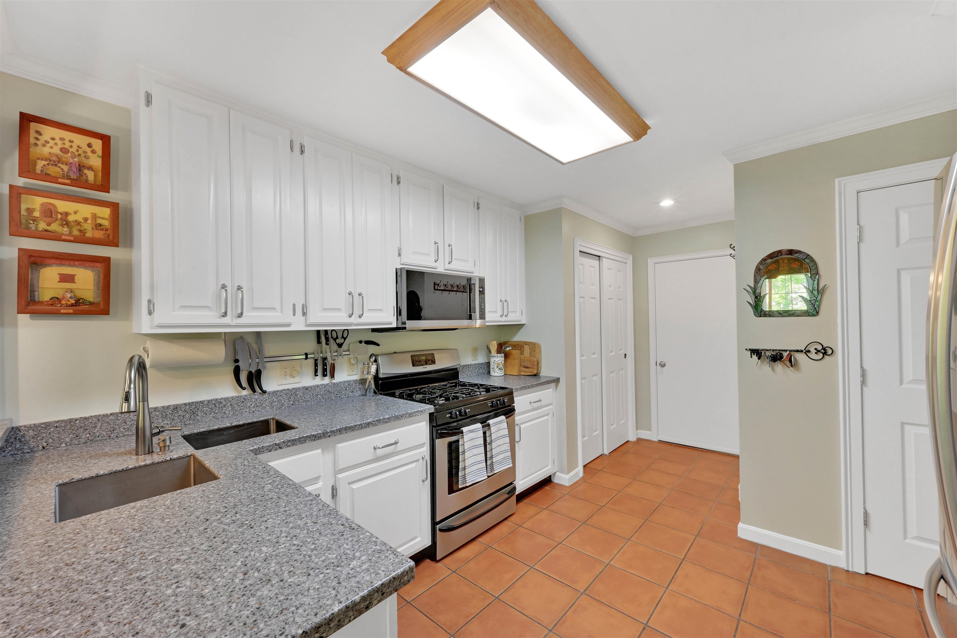29 Lake Forest Drive