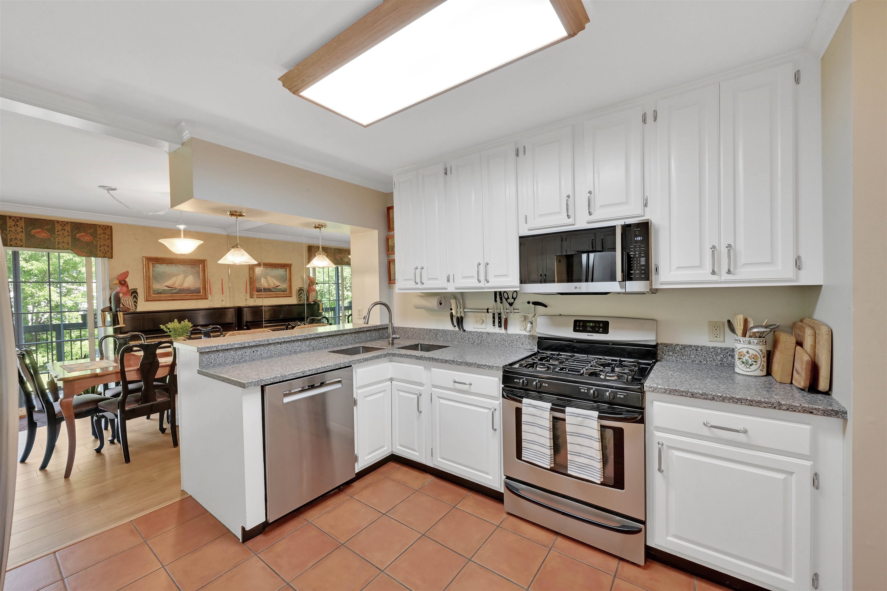 29 Lake Forest Drive