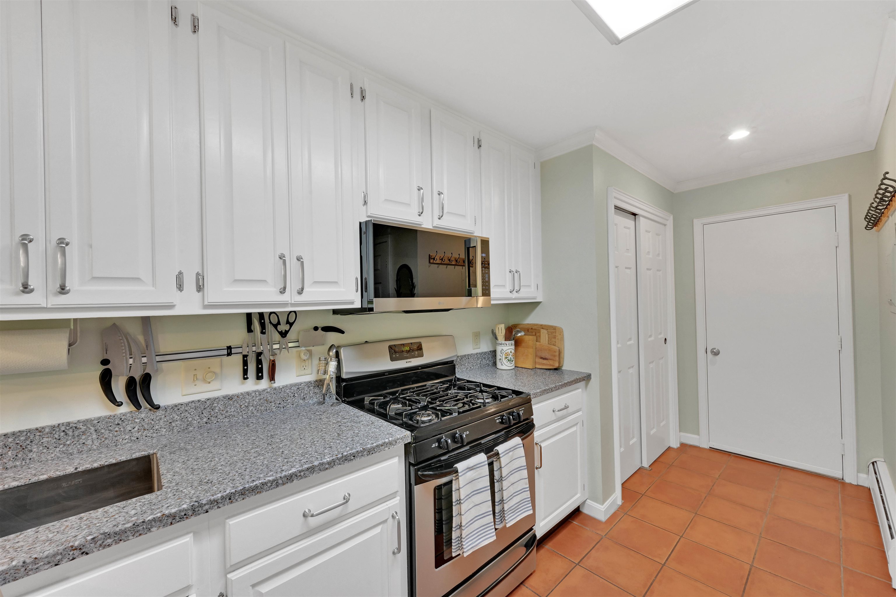 29 Lake Forest Drive