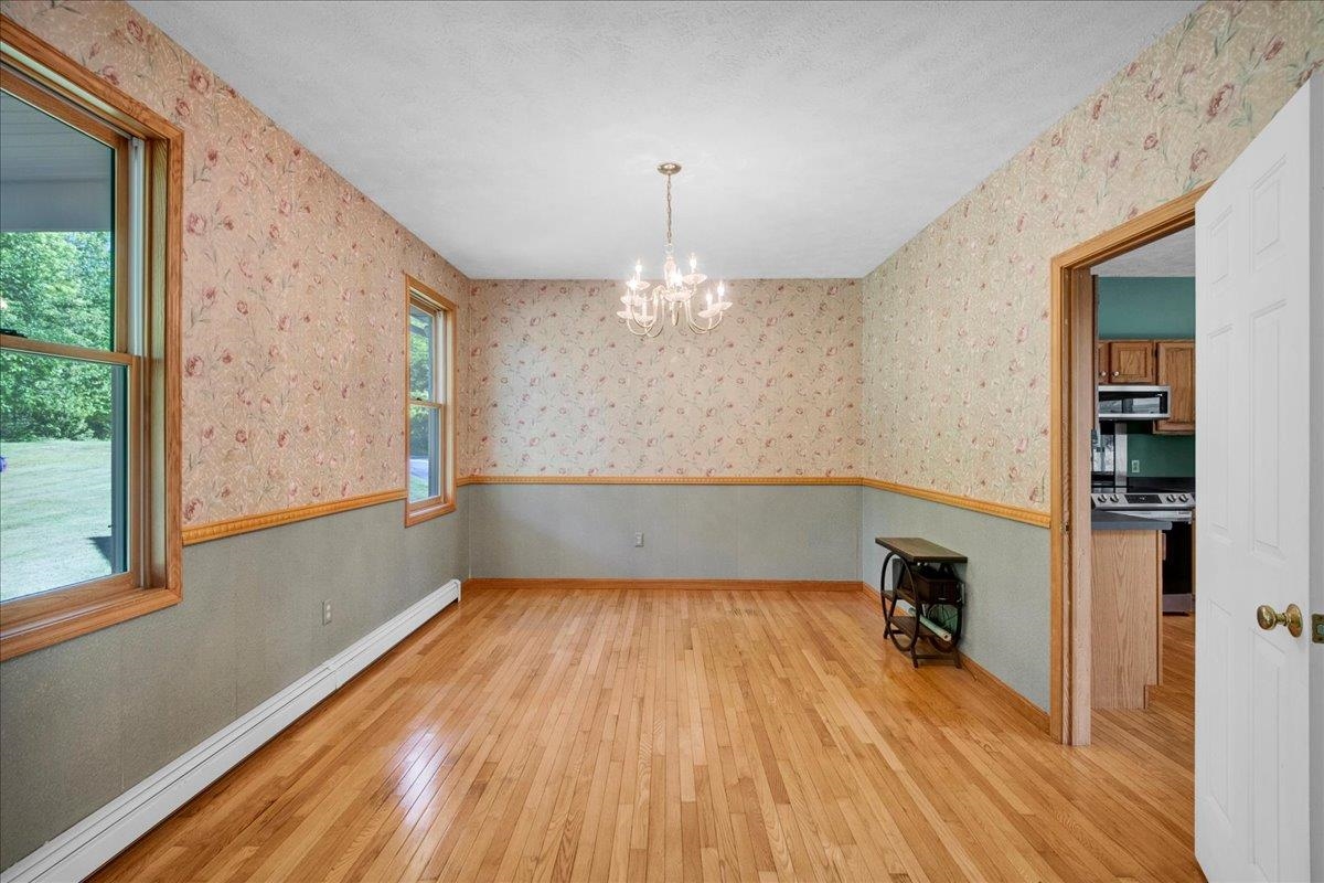 40 Brookside Lane