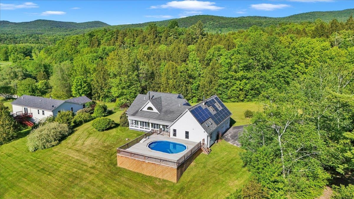 40 Brookside Lane