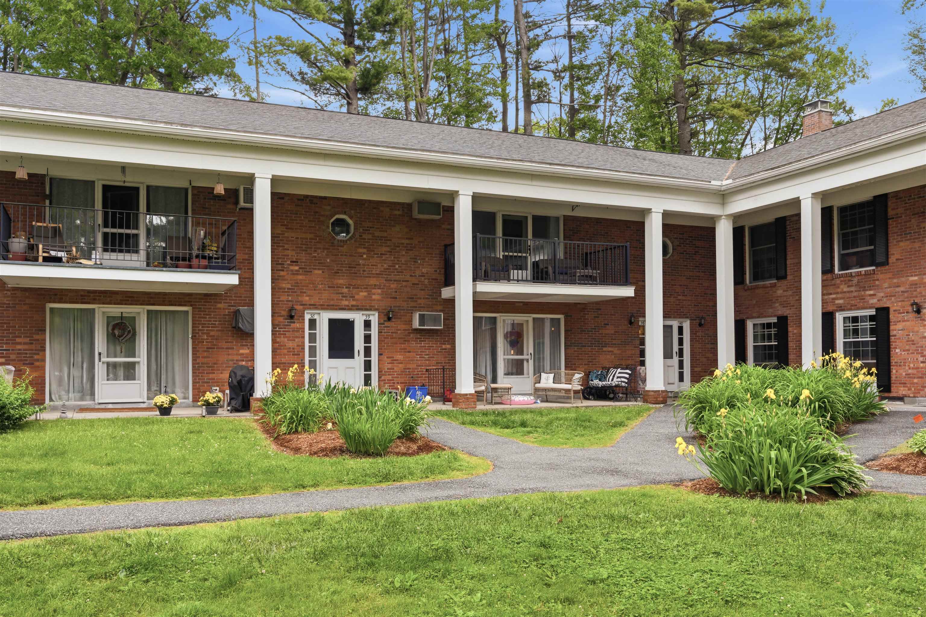 100 Kennedy Drive Unit: 39