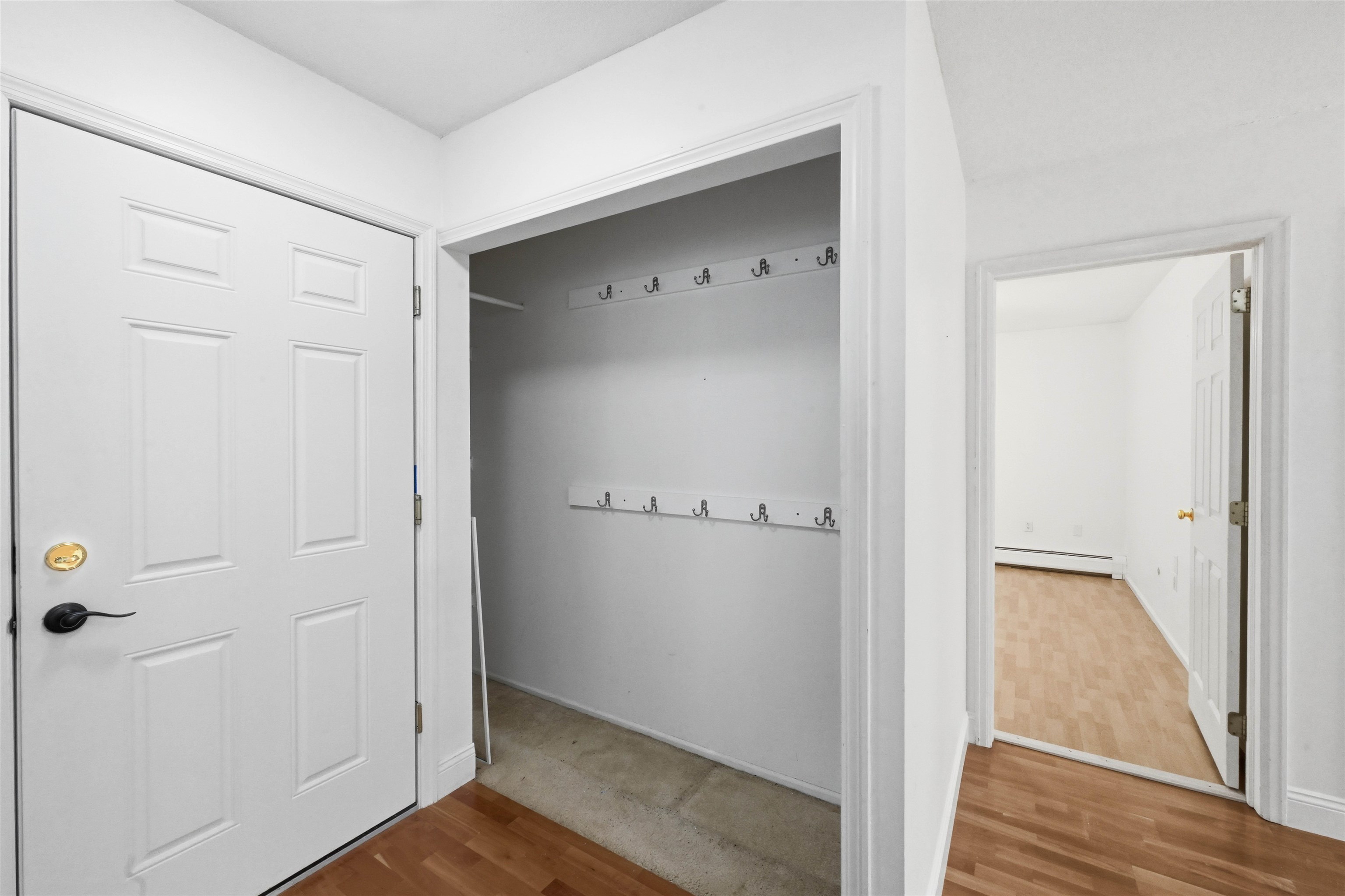 100 Kennedy Drive Unit: 39