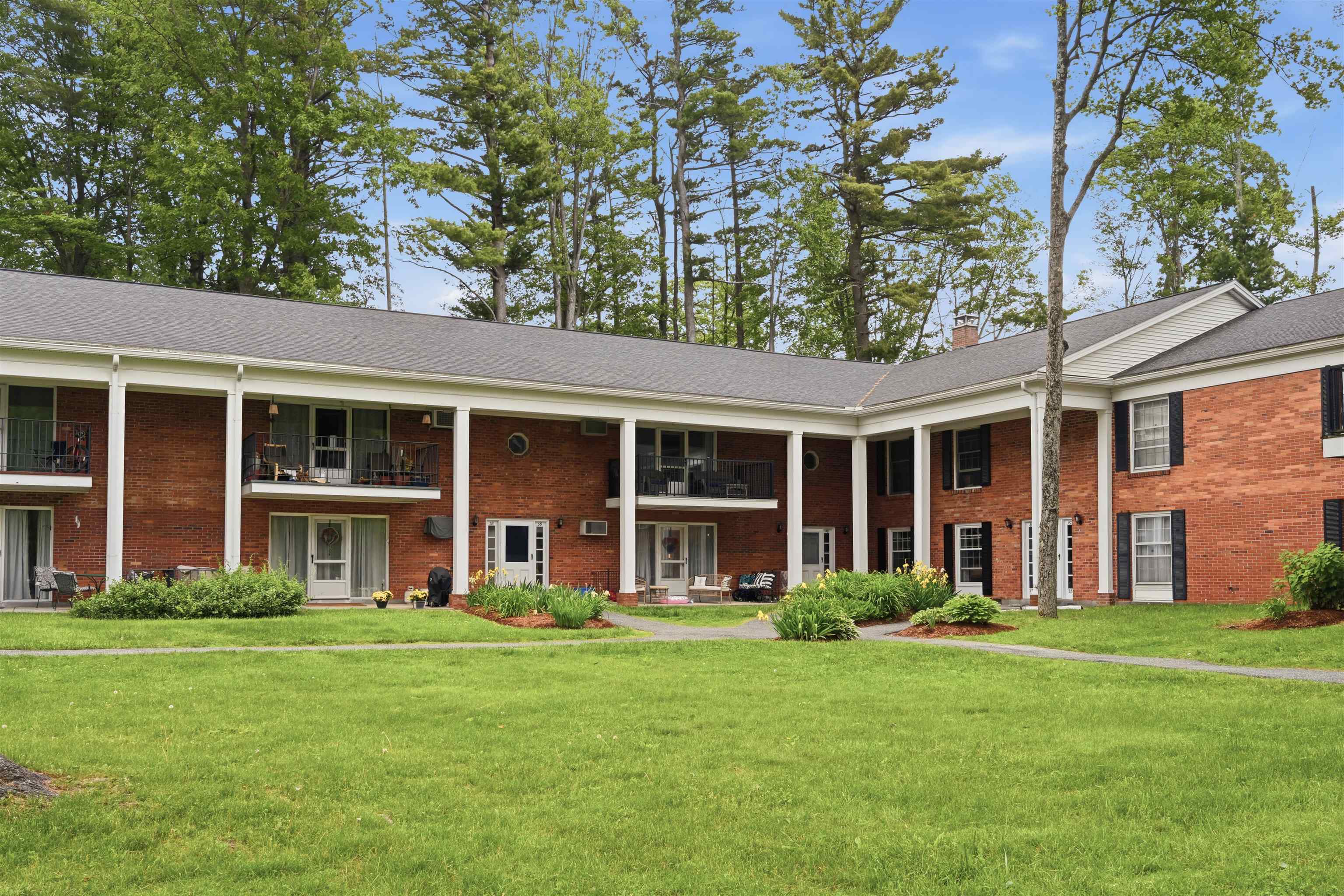 100 Kennedy Drive Unit: 39