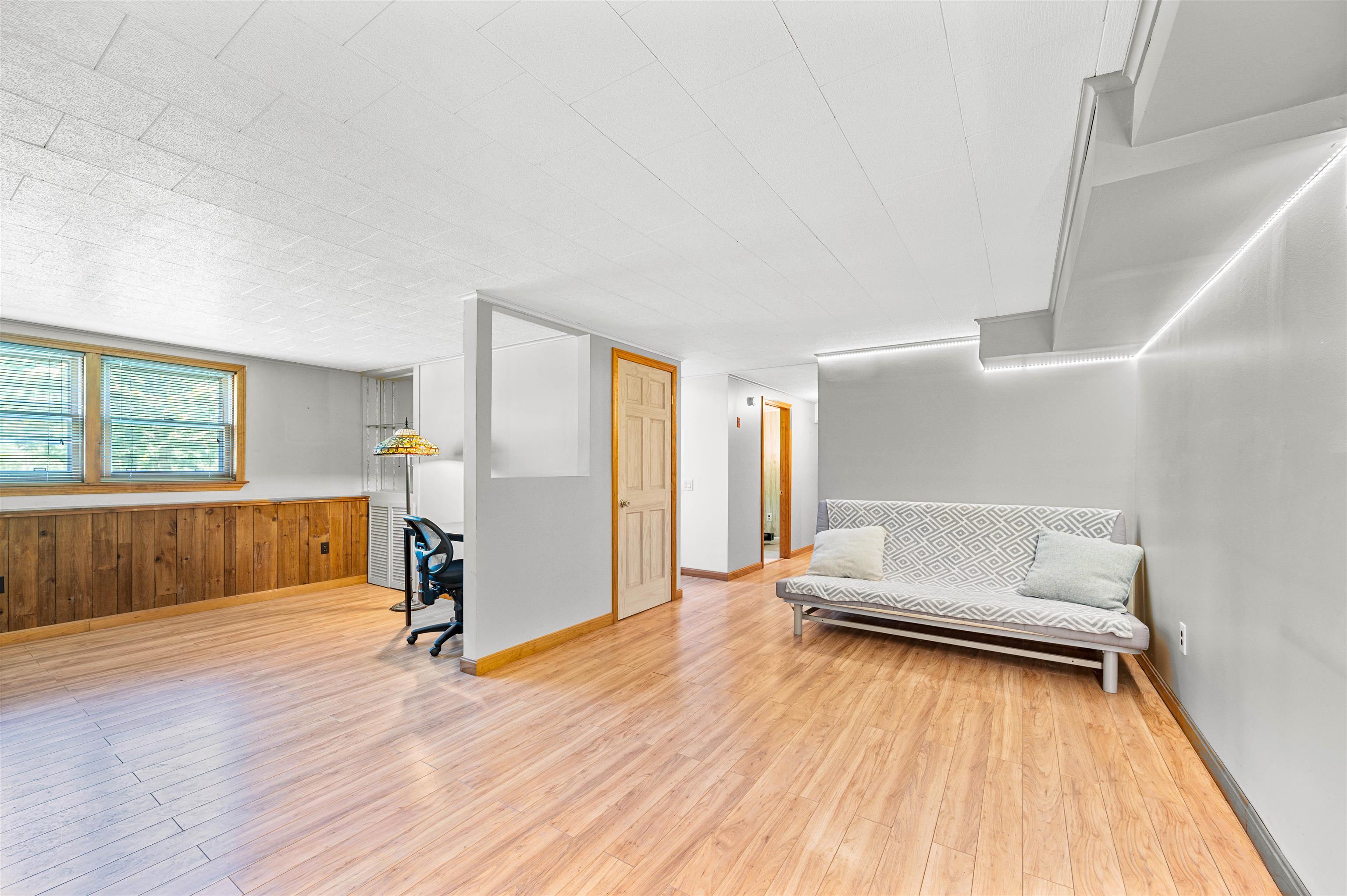 164 East Hill Road