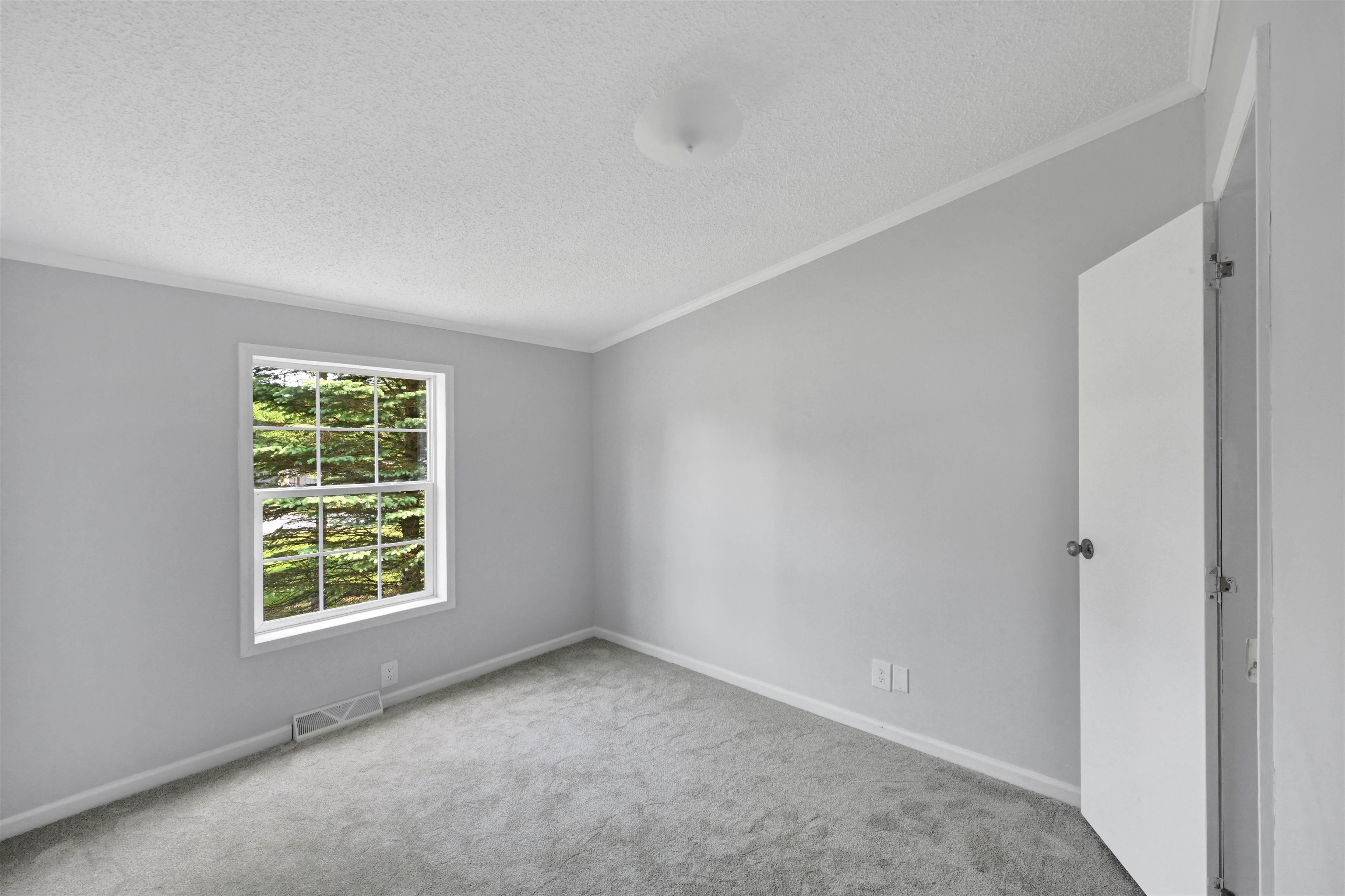 409 Seaver Road