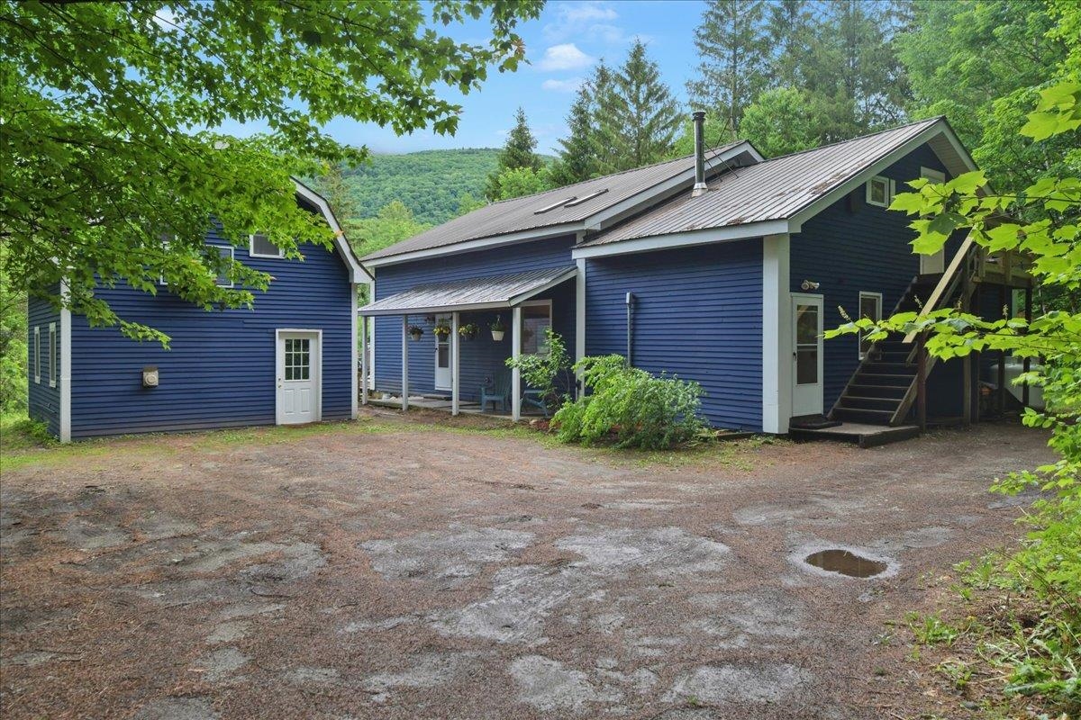 929 Codding Hollow Road
