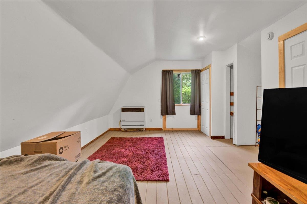 929 Codding Hollow Road