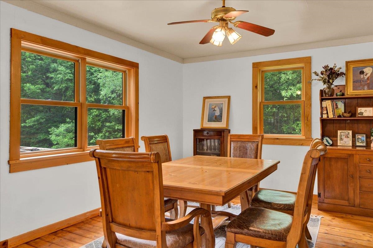 929 Codding Hollow Road