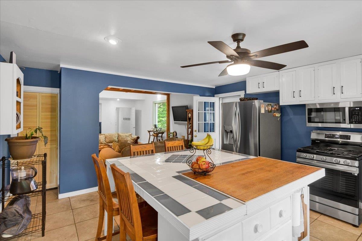 929 Codding Hollow Road
