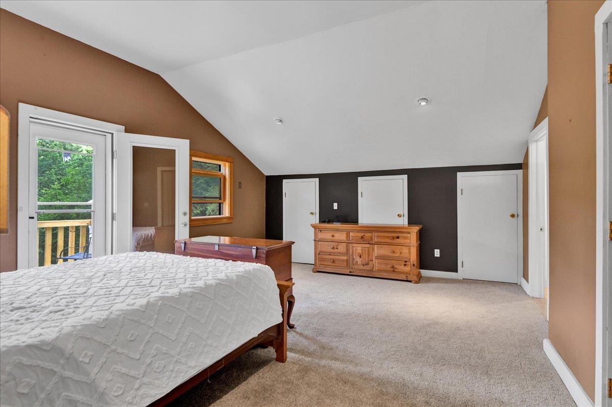 929 Codding Hollow Road