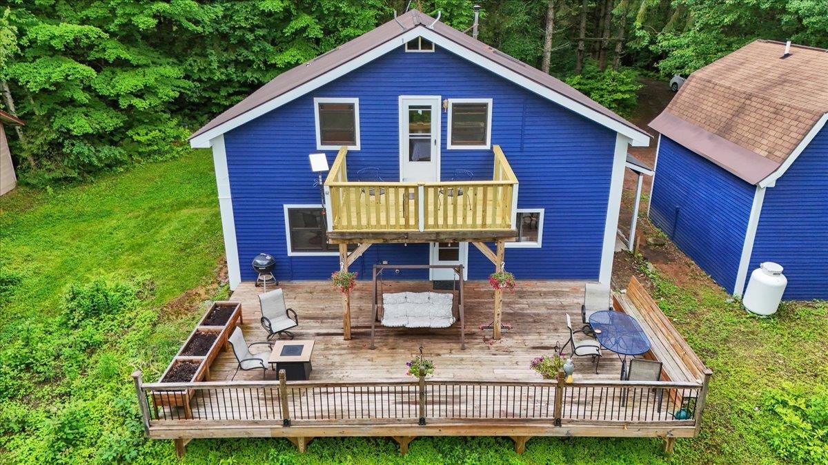 929 Codding Hollow Road