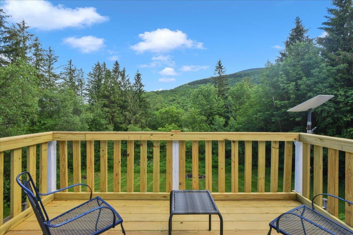 929 Codding Hollow Road