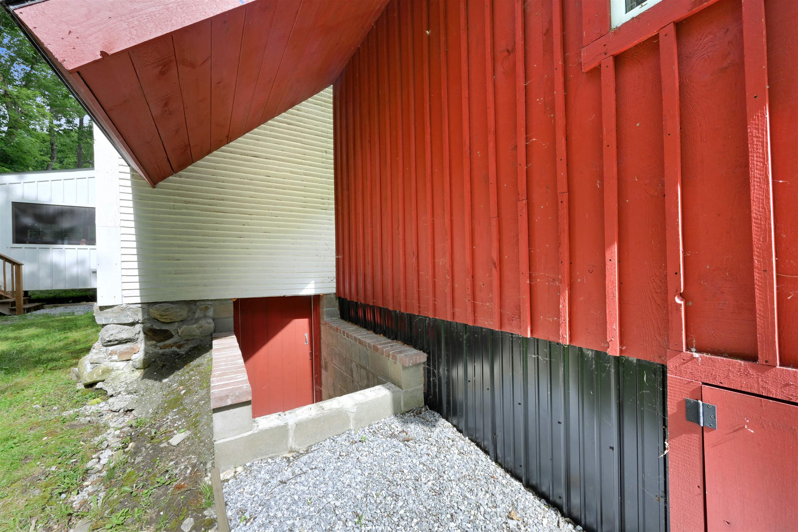 275 Chittenden Road