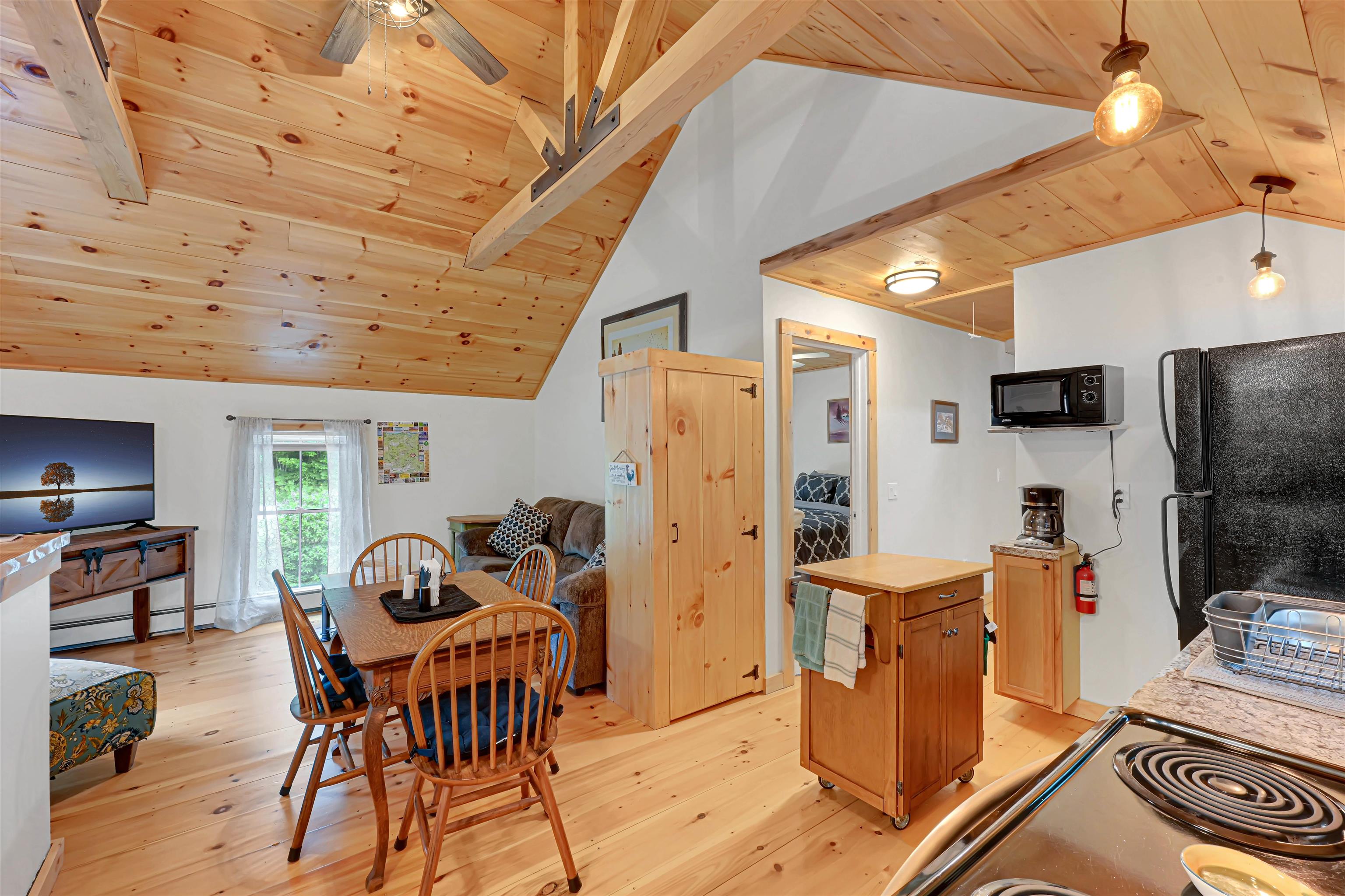 275 Chittenden Road